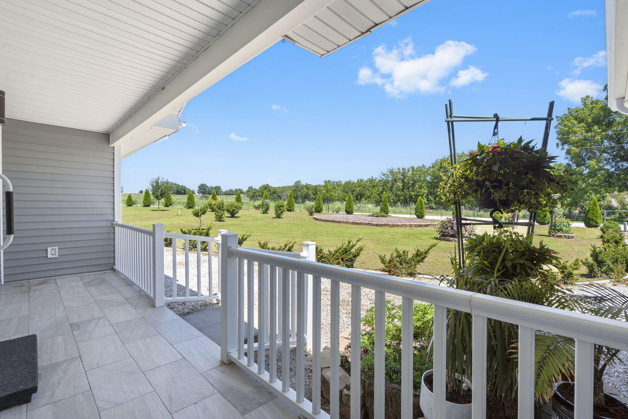 5365 South 125th Road Property Photo 4