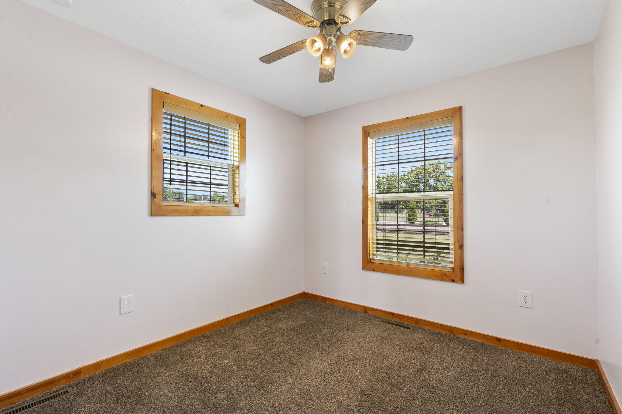 5365 South 125th Road Property Photo 20