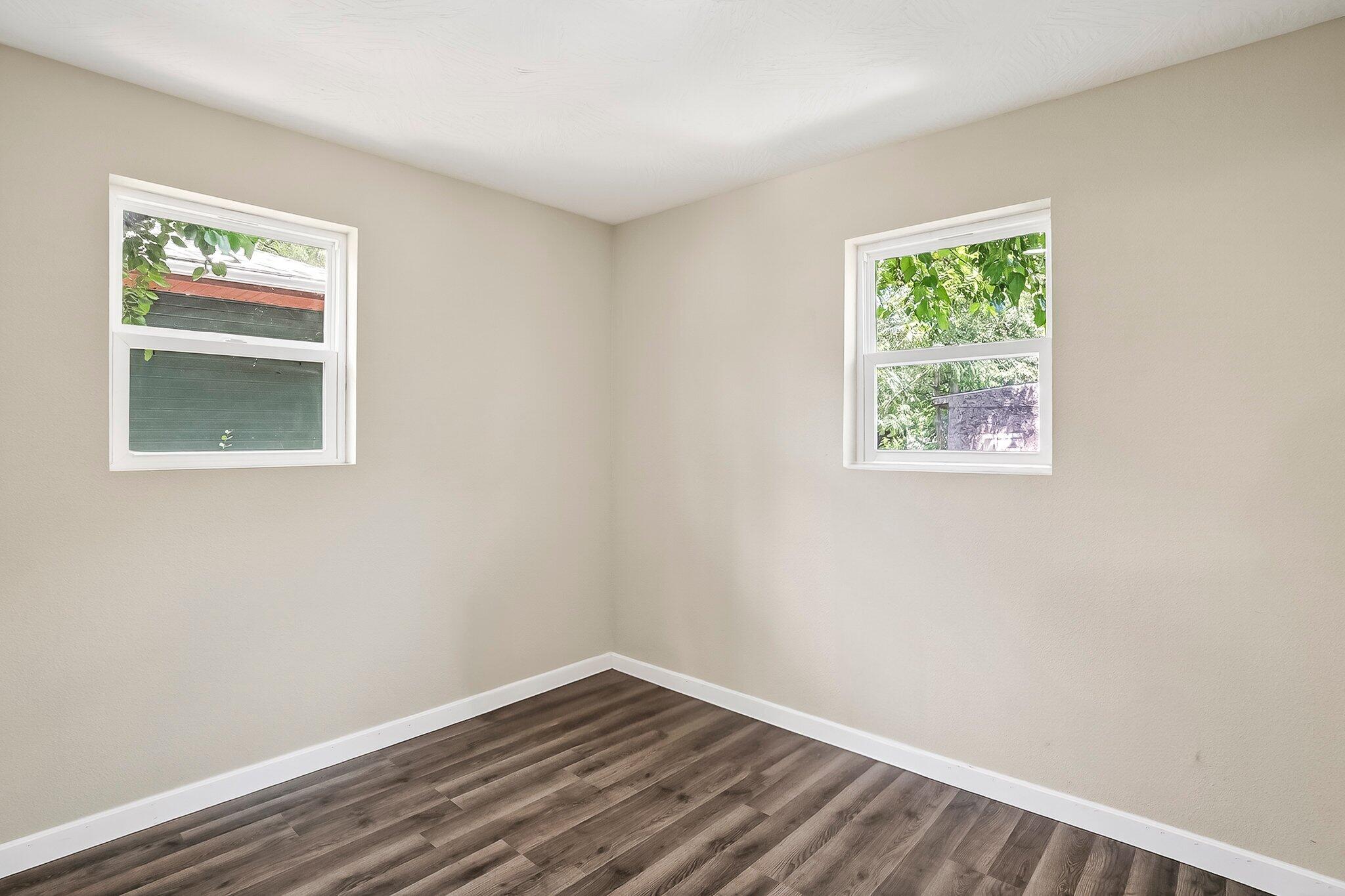 810 North West Avenue Property Photo 10