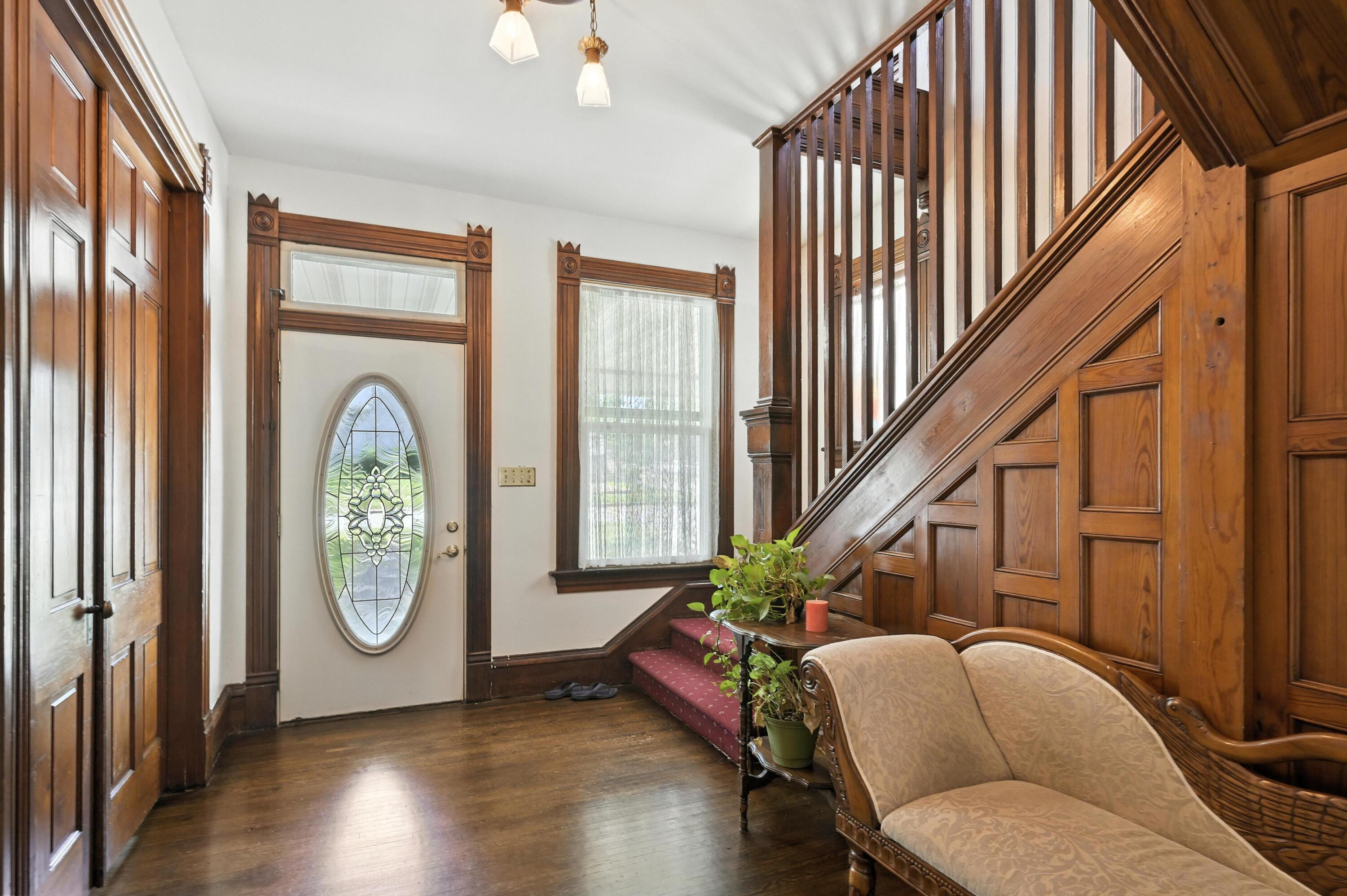 340 West Brook Street Property Photo 5