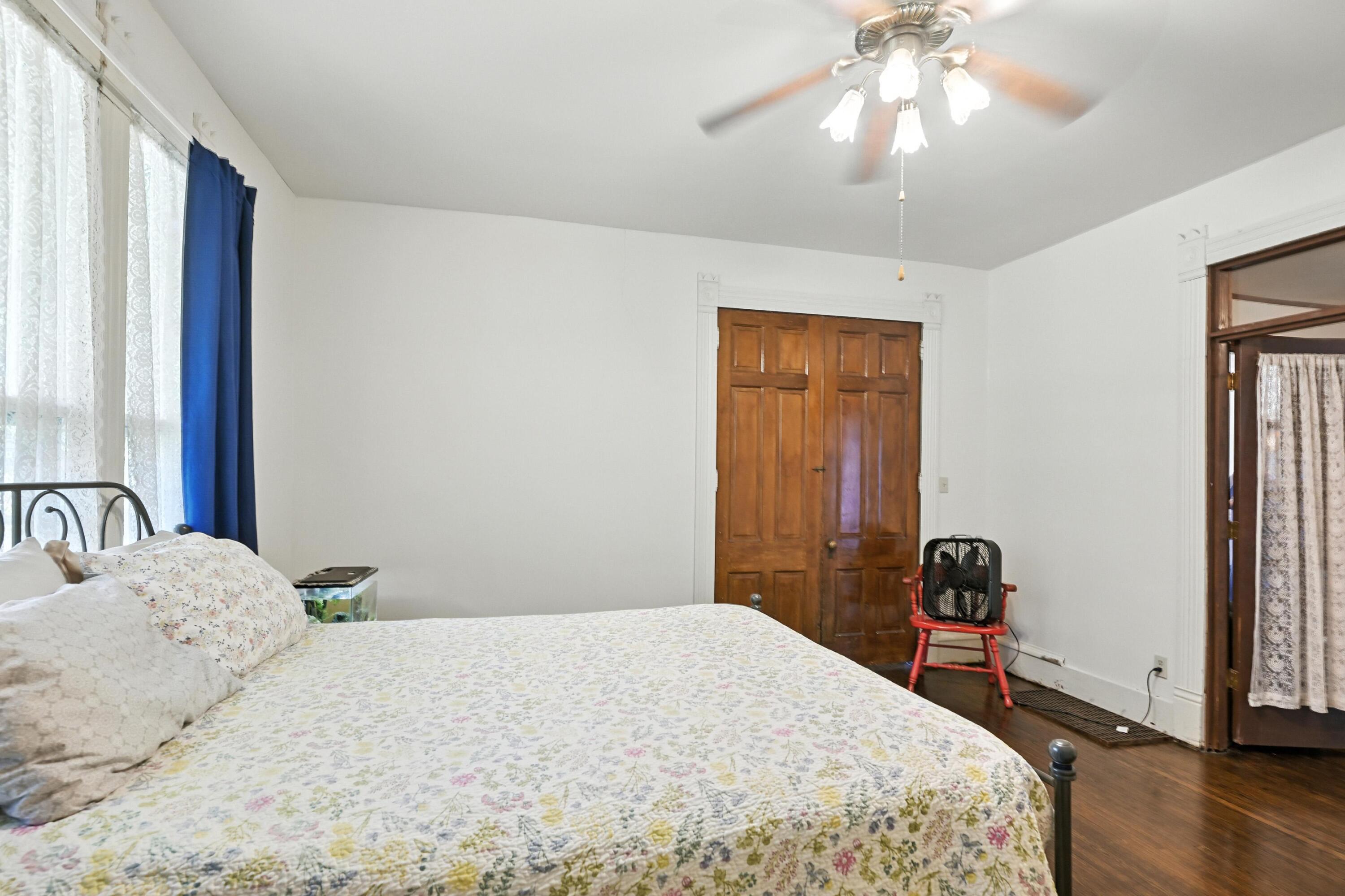 340 West Brook Street Property Photo 22
