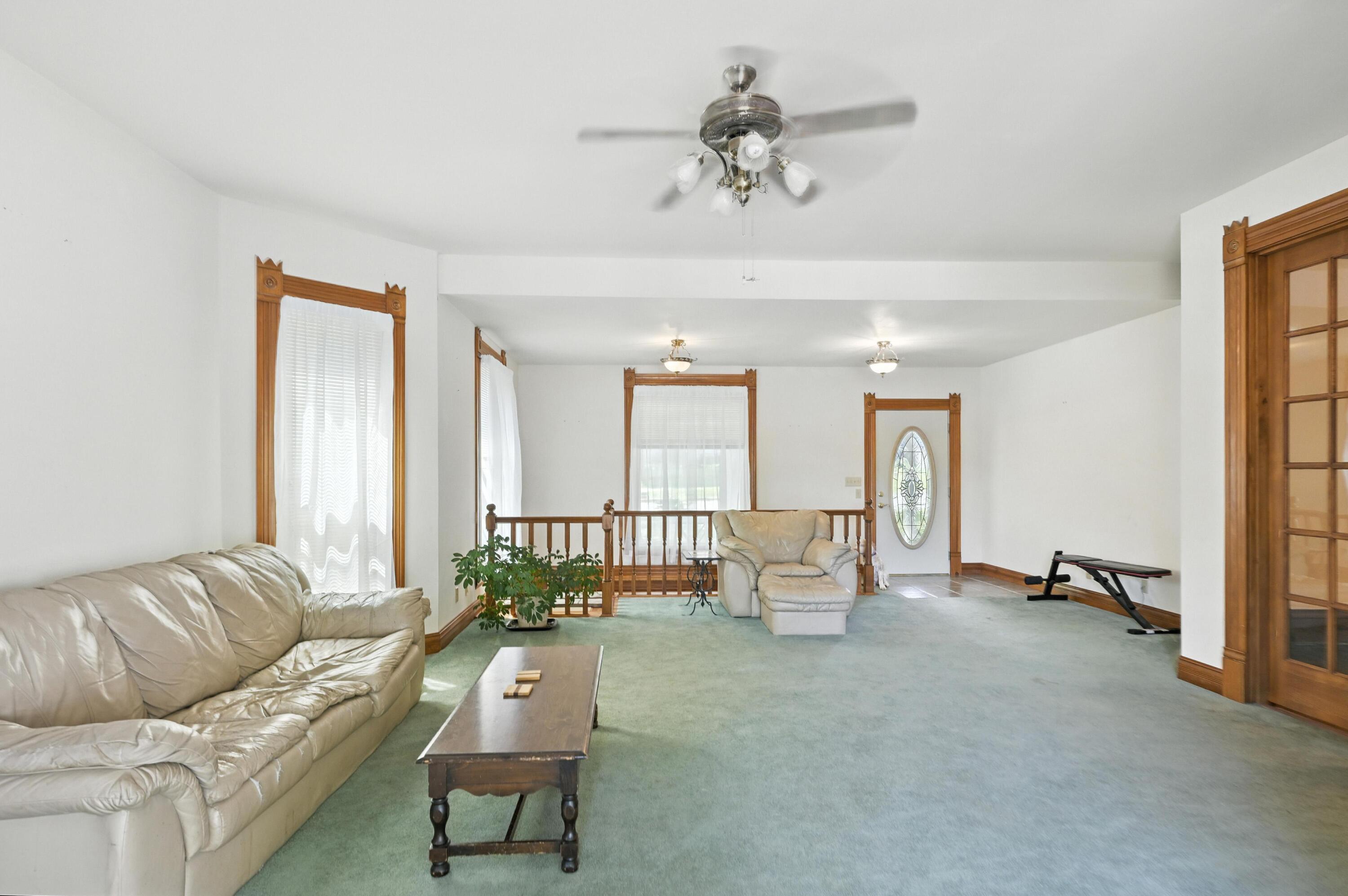 340 West Brook Street Property Photo 26