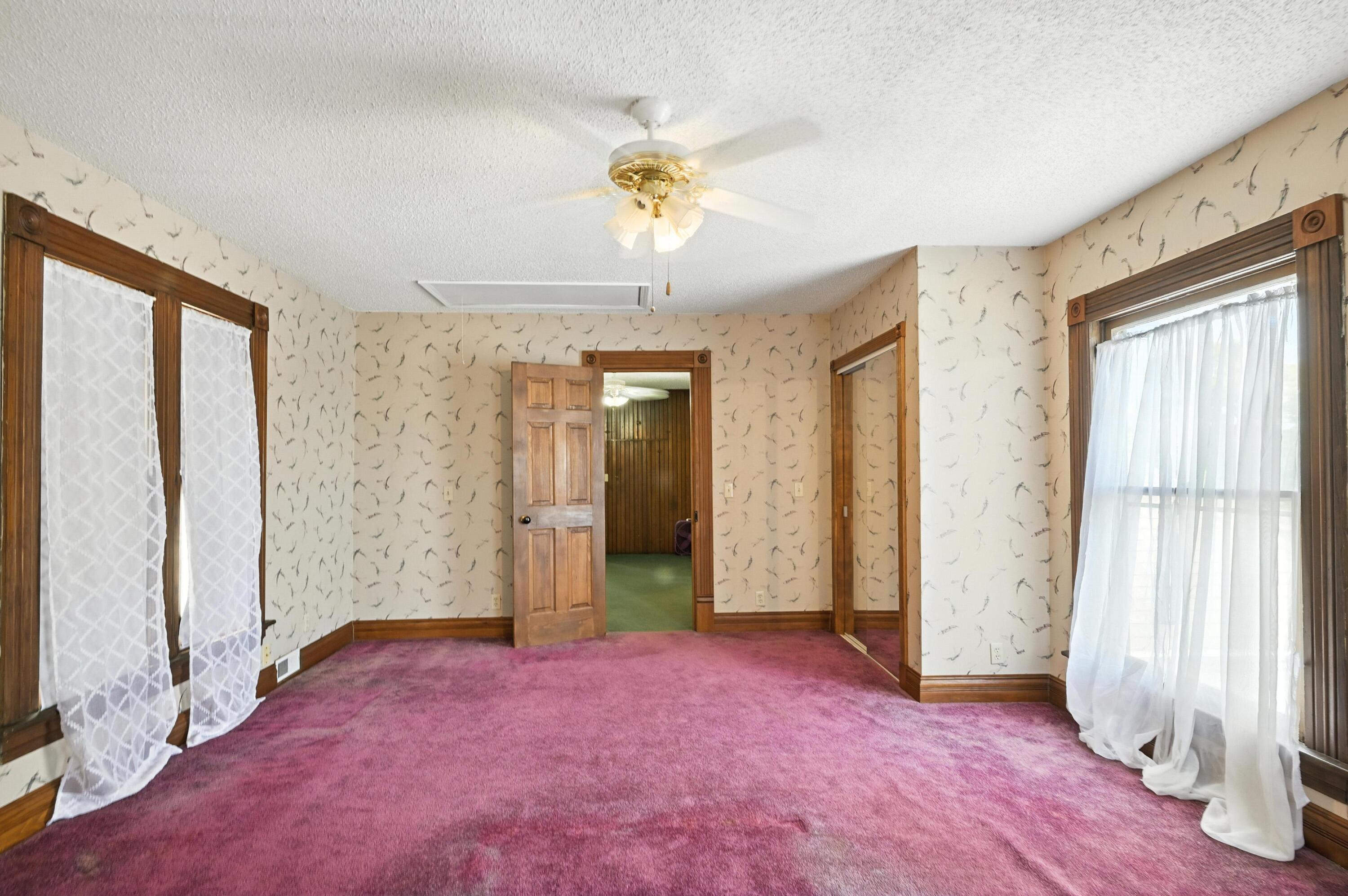 340 West Brook Street Property Photo 31