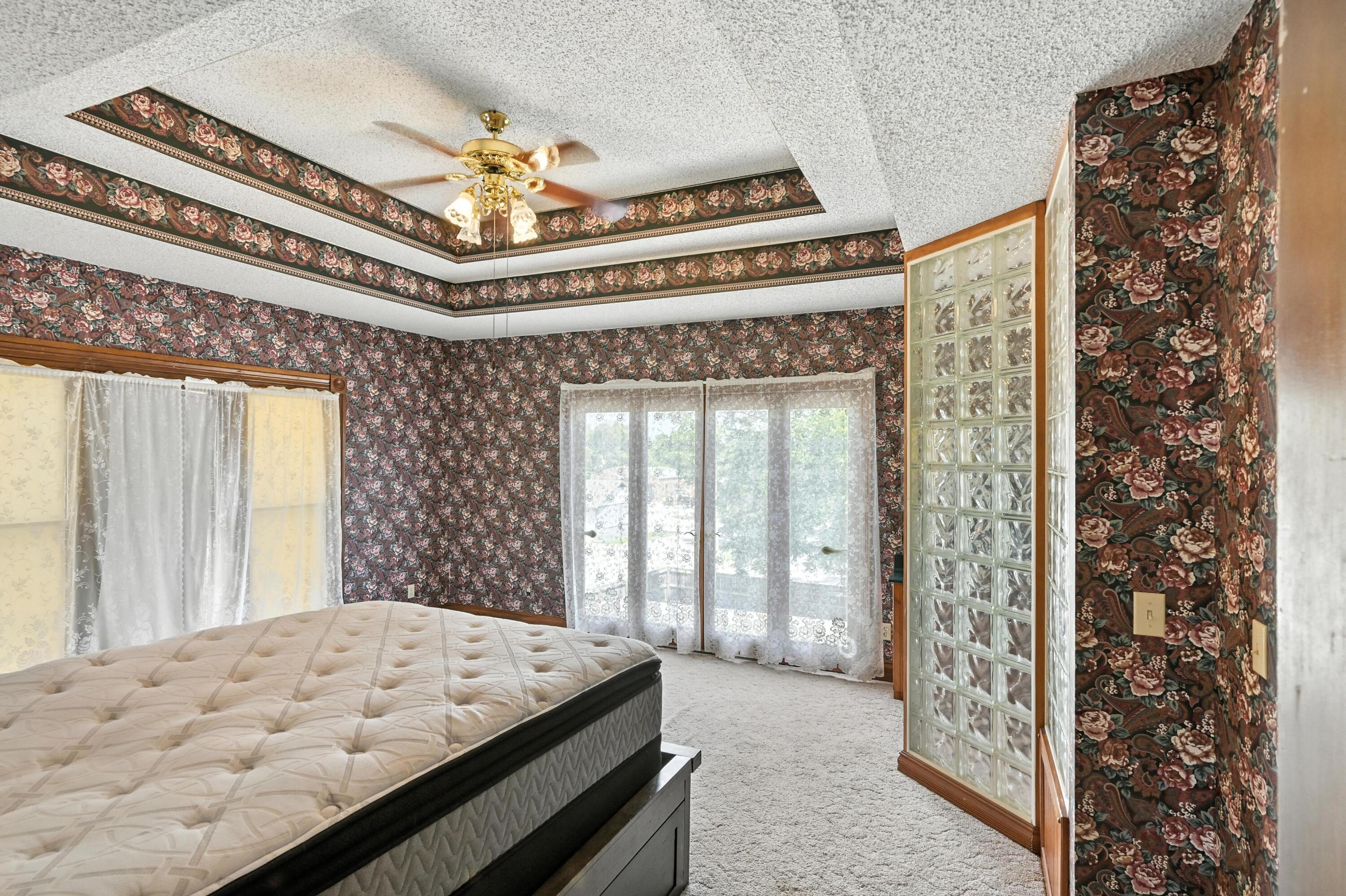 340 West Brook Street Property Photo 40