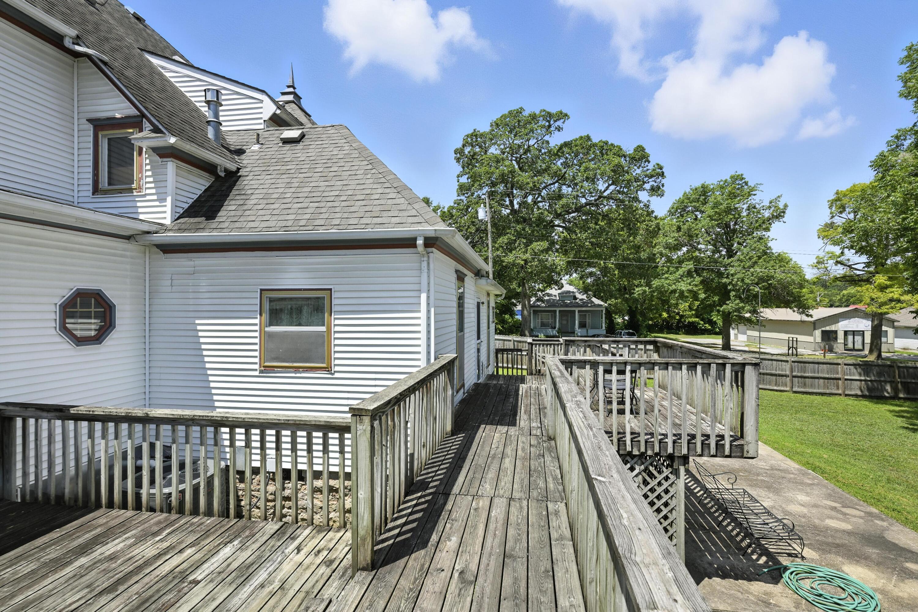 340 West Brook Street Property Photo 48