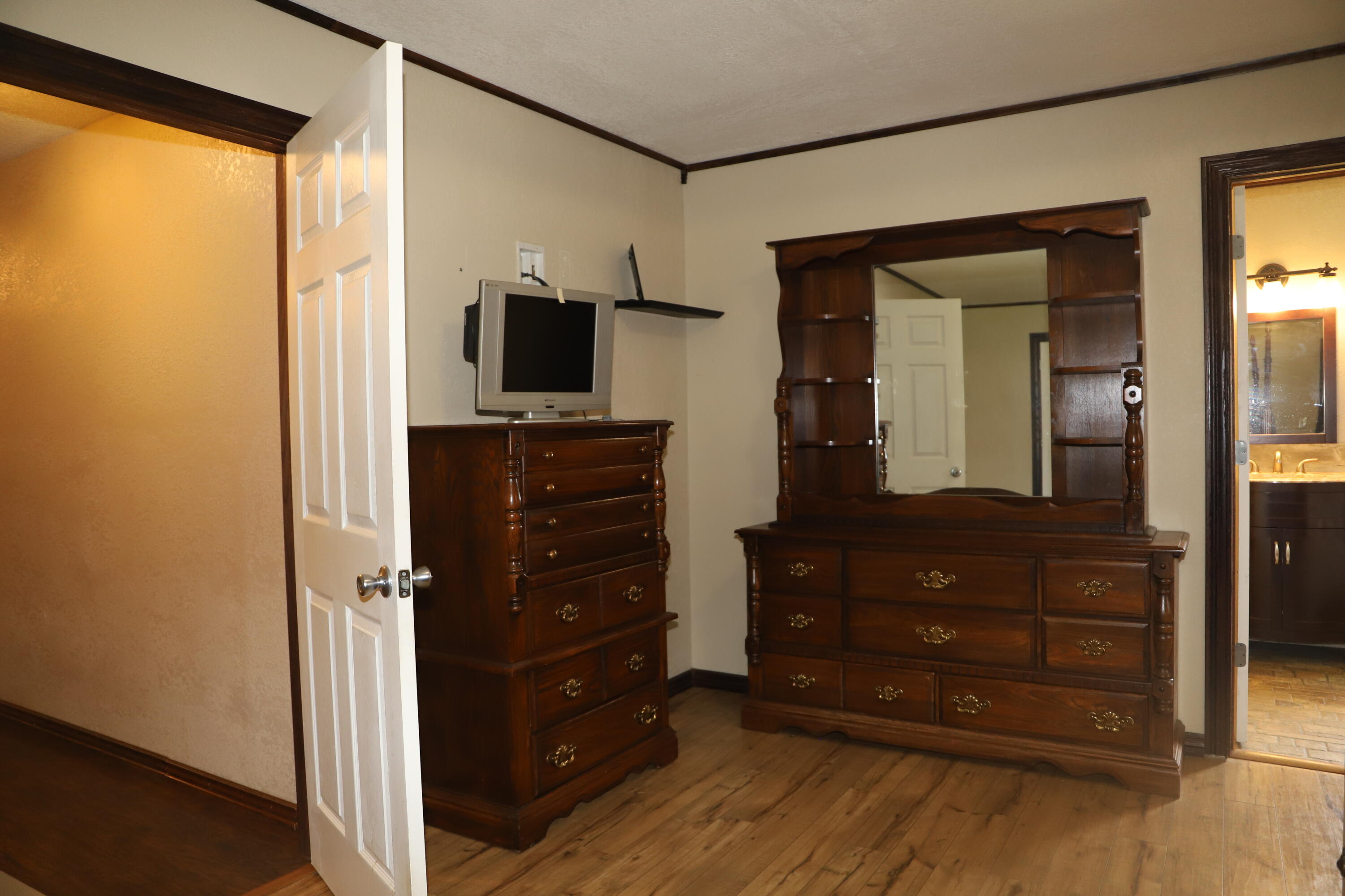 12198 Marcus Lane Property Photo 12