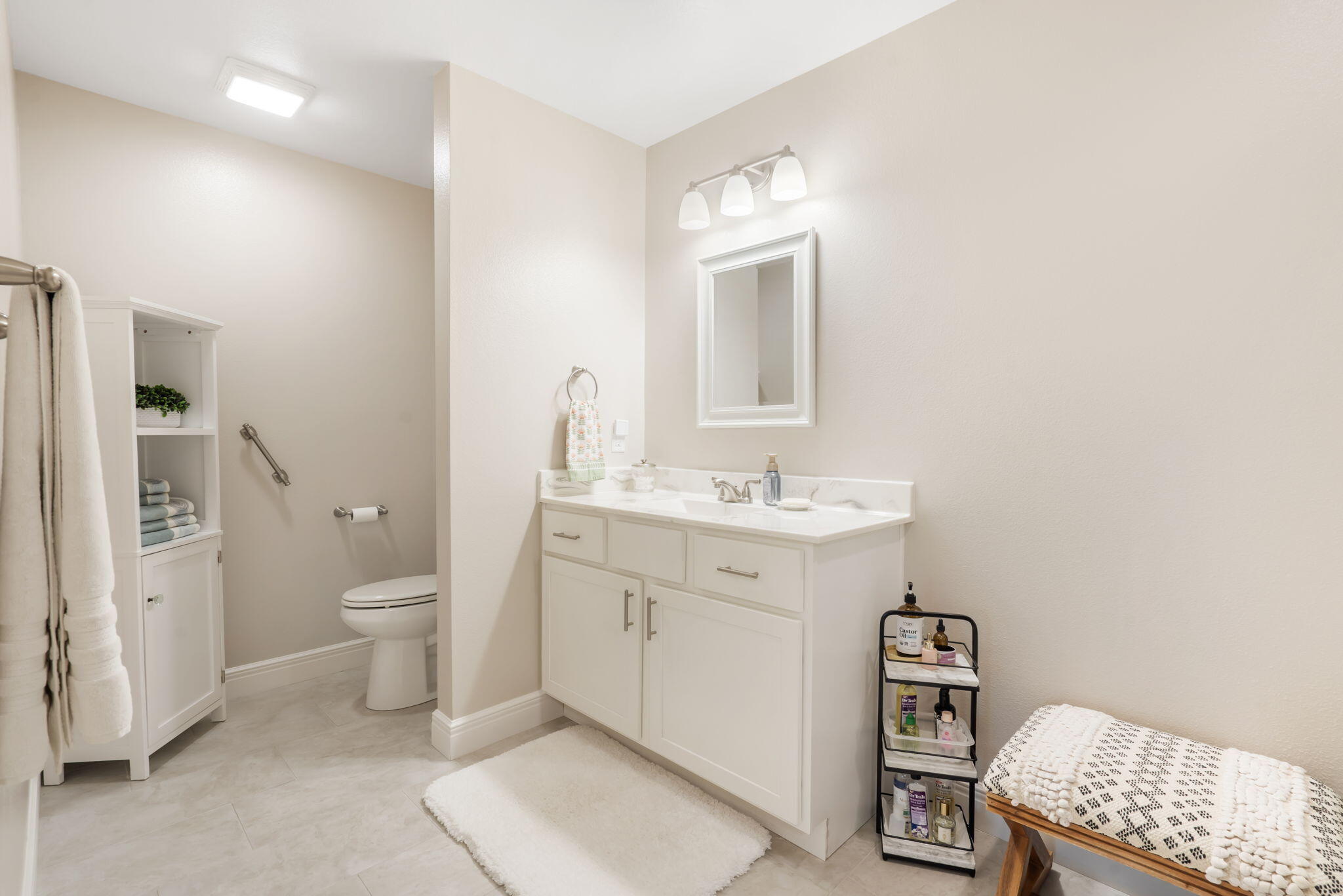 4427 East Kentbrook Drive Property Photo 16