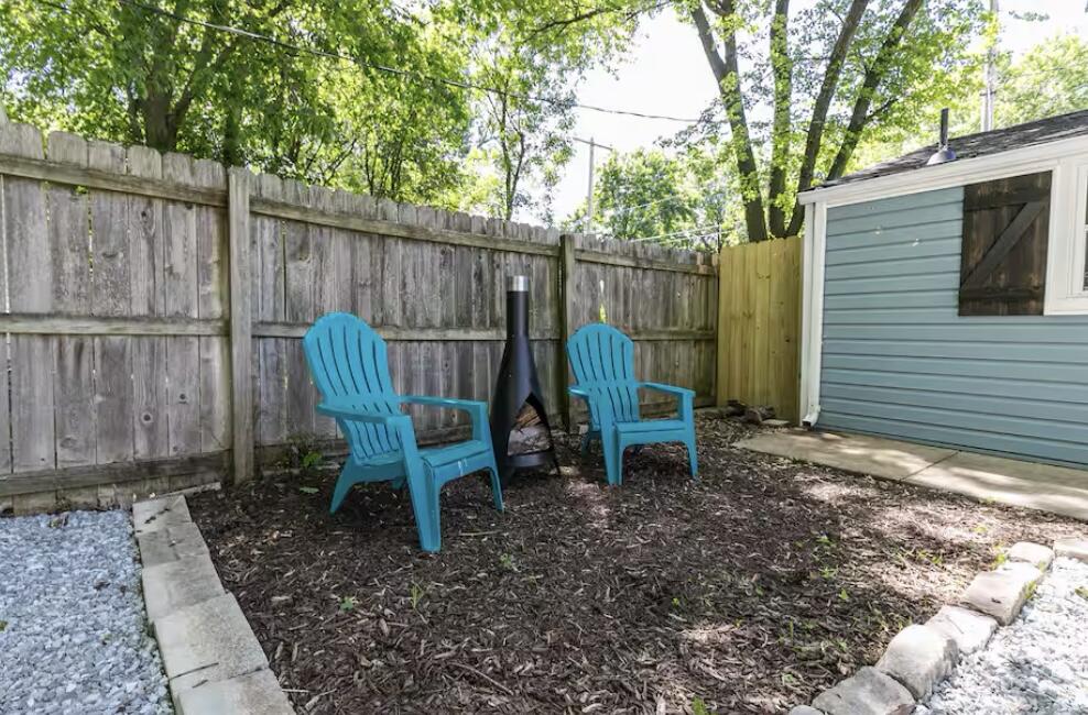 1506 East Lindberg Street Property Photo 17