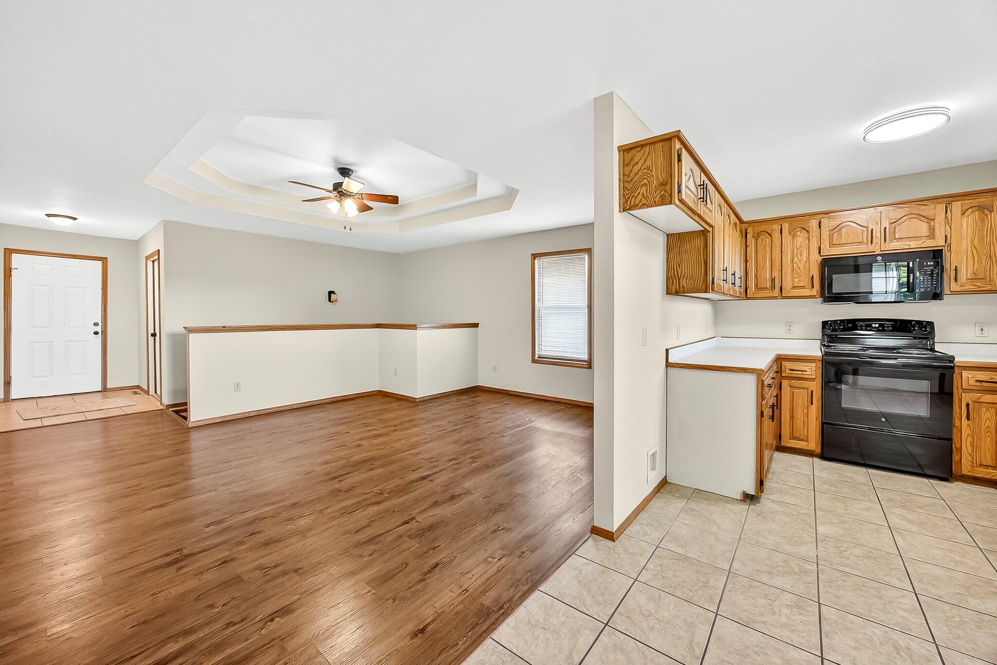 2645 North Fort Avenue Property Photo 6