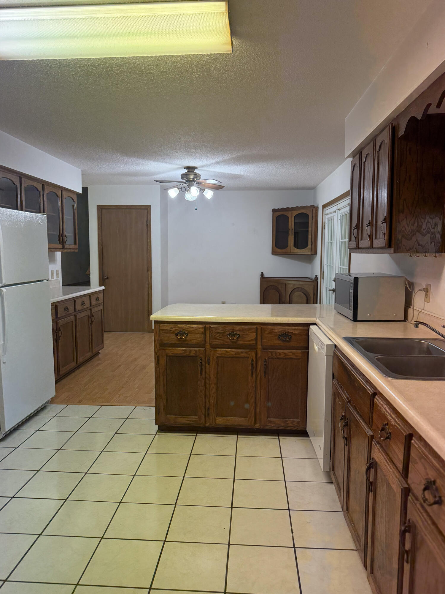 1080 North Industrial Drive Property Photo 11
