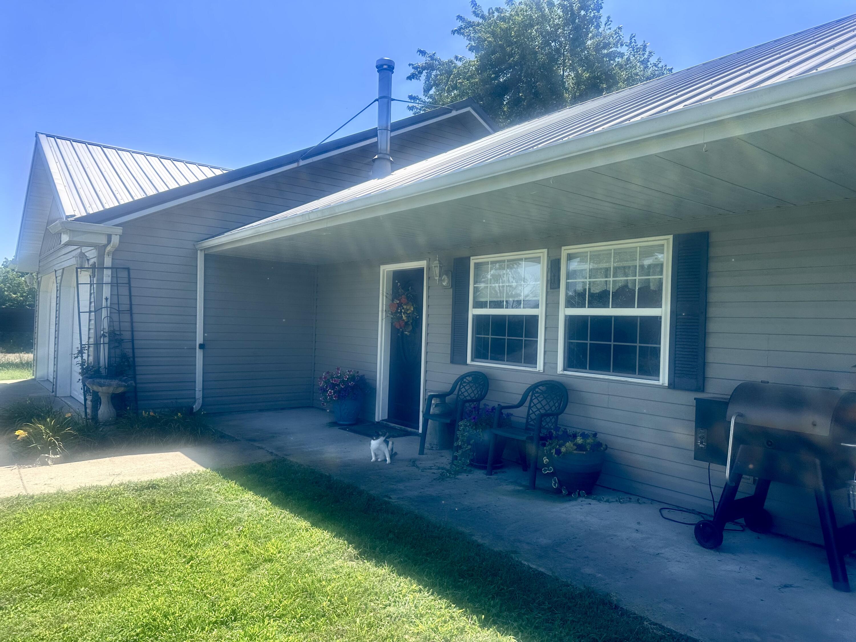 289 Westwind Road Property Photo 3