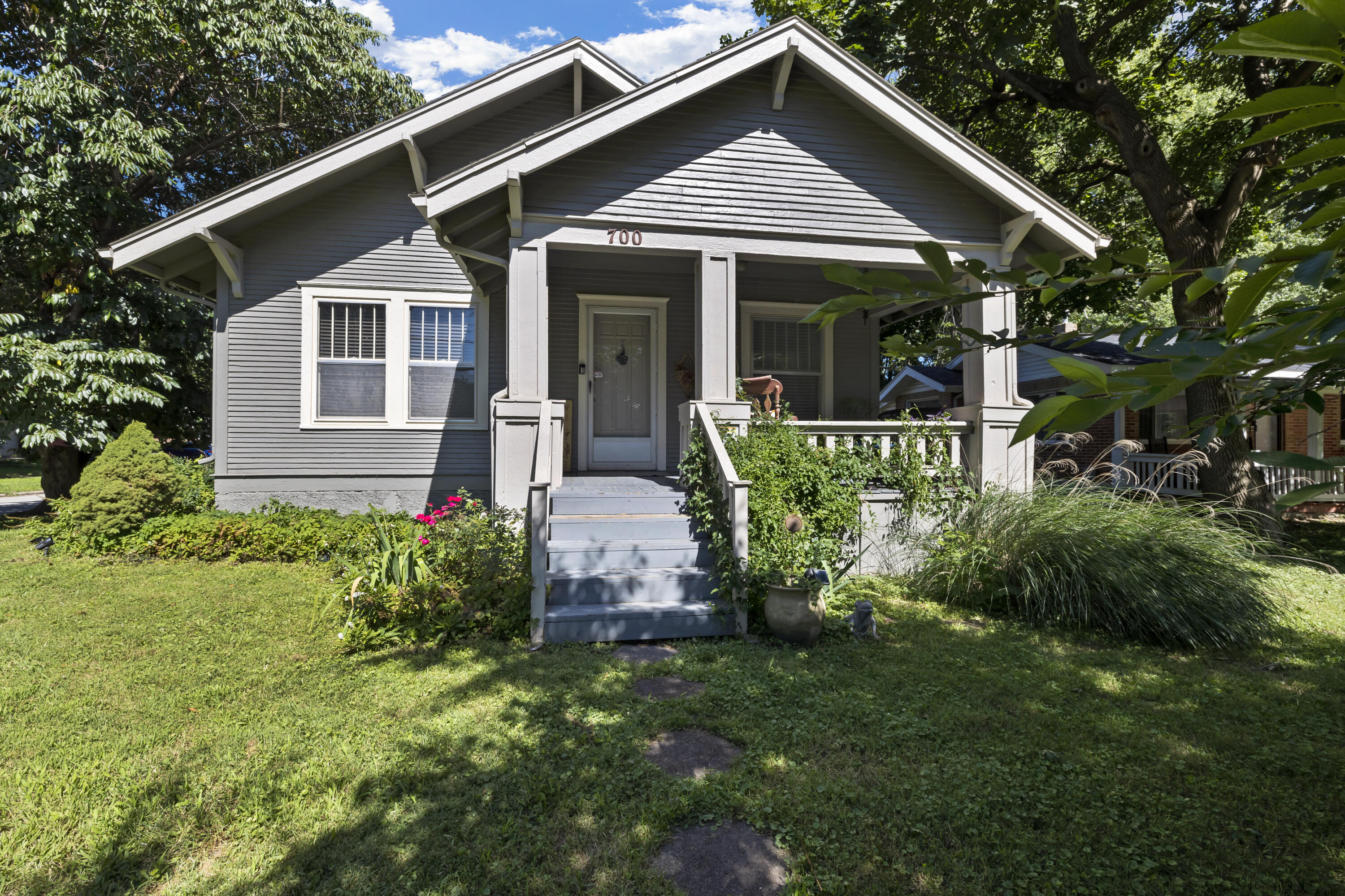 700 South Rogers Avenue Property Photo 1