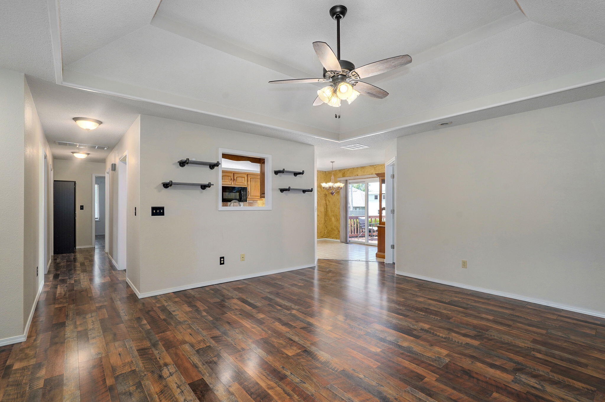 1115 West Verna Lane Property Photo 6