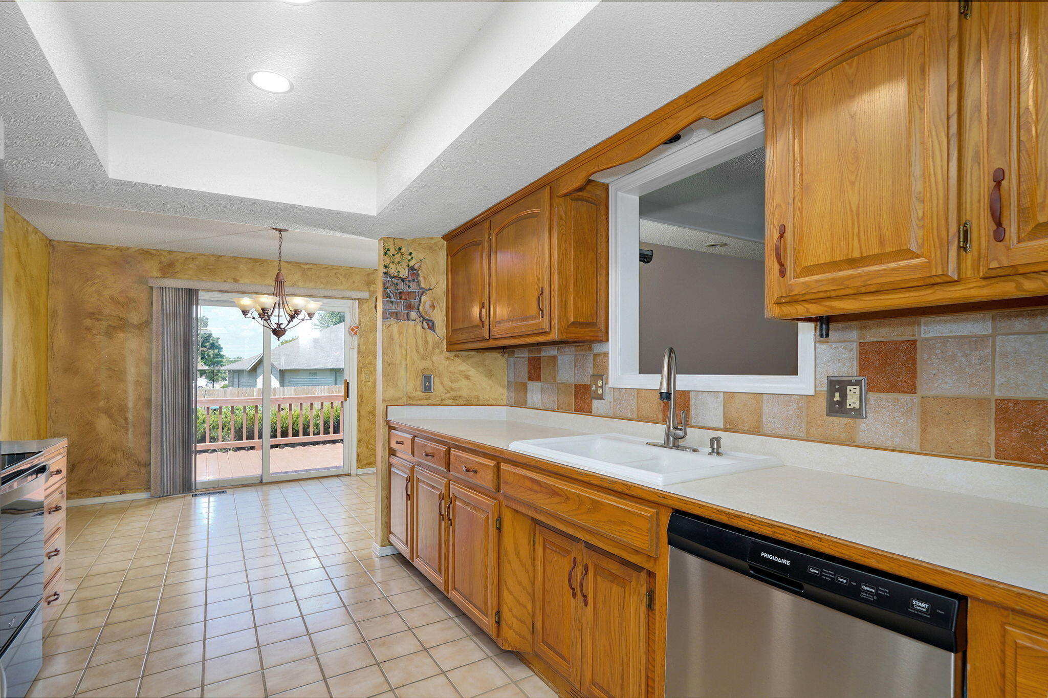 1115 West Verna Lane Property Photo 10