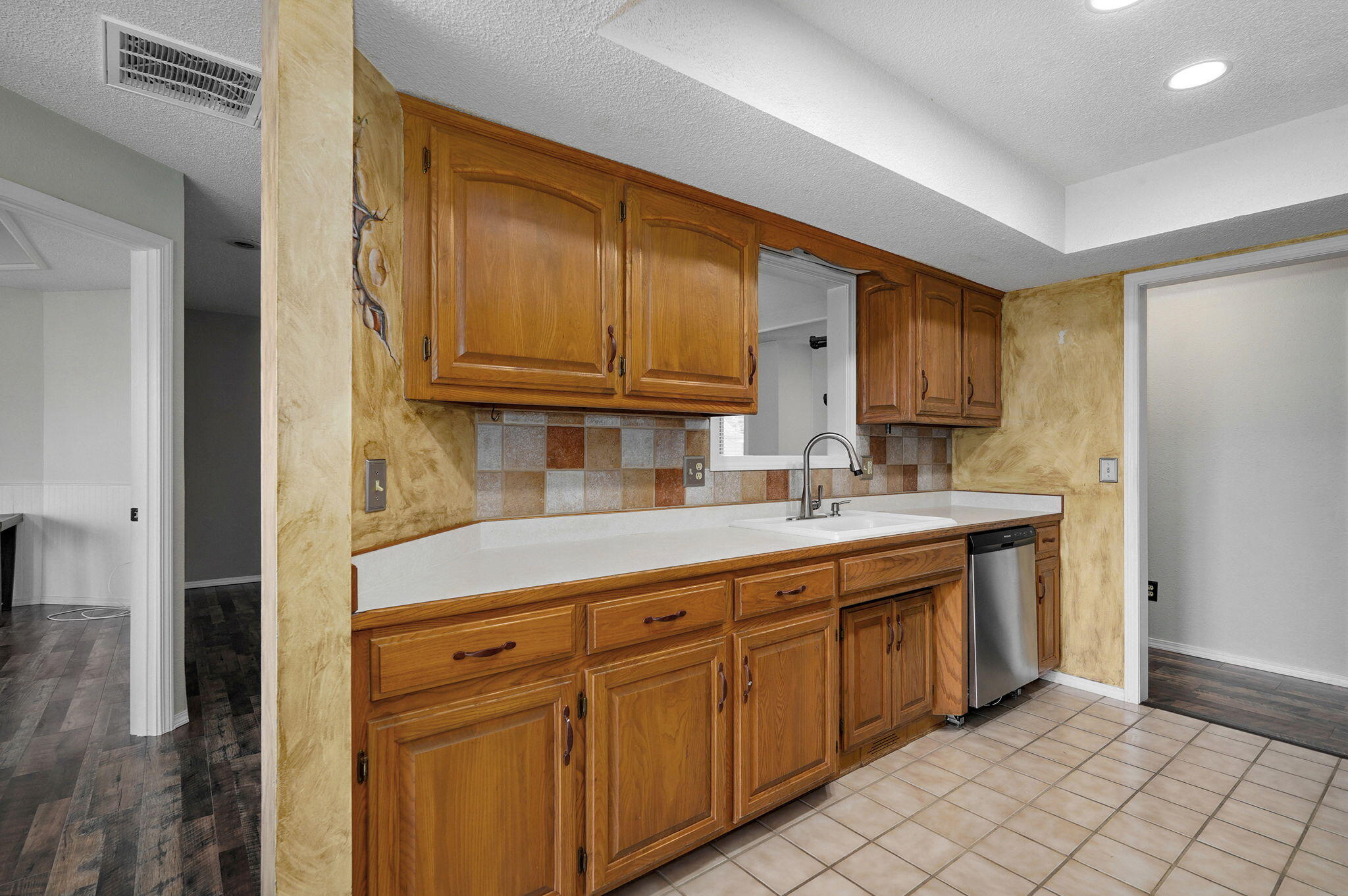 1115 West Verna Lane Property Photo 12