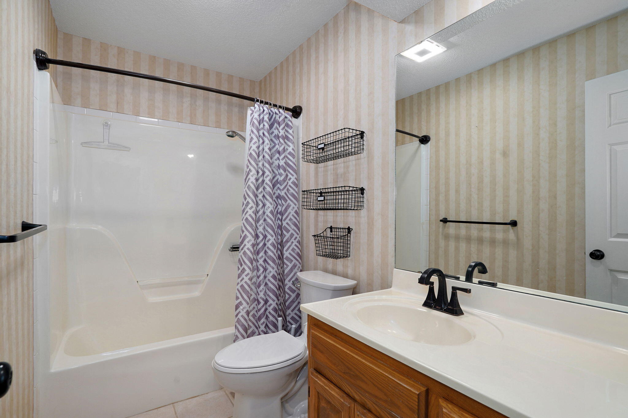 1115 West Verna Lane Property Photo 14