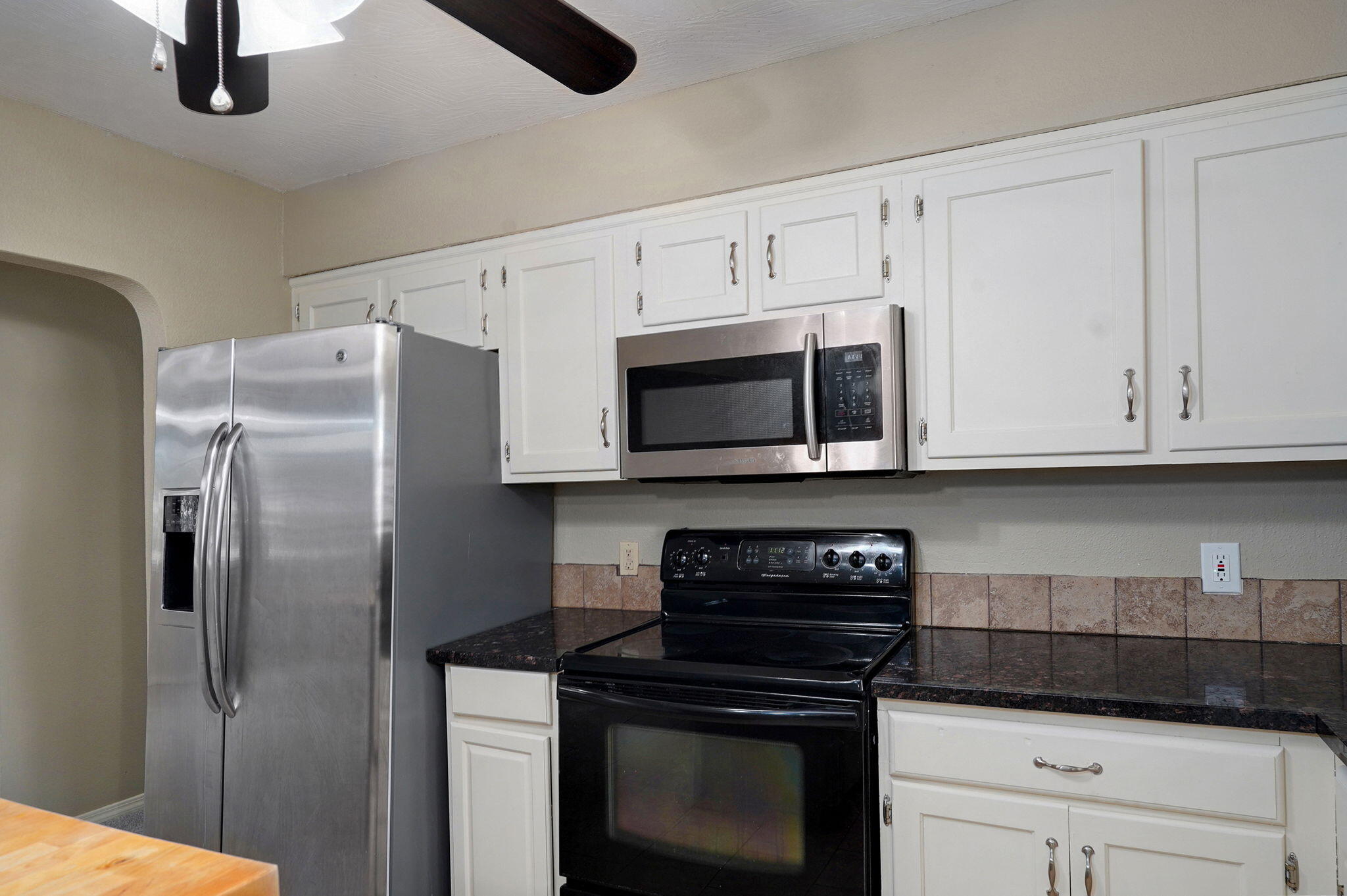 203 South Allen Avenue Property Photo 12