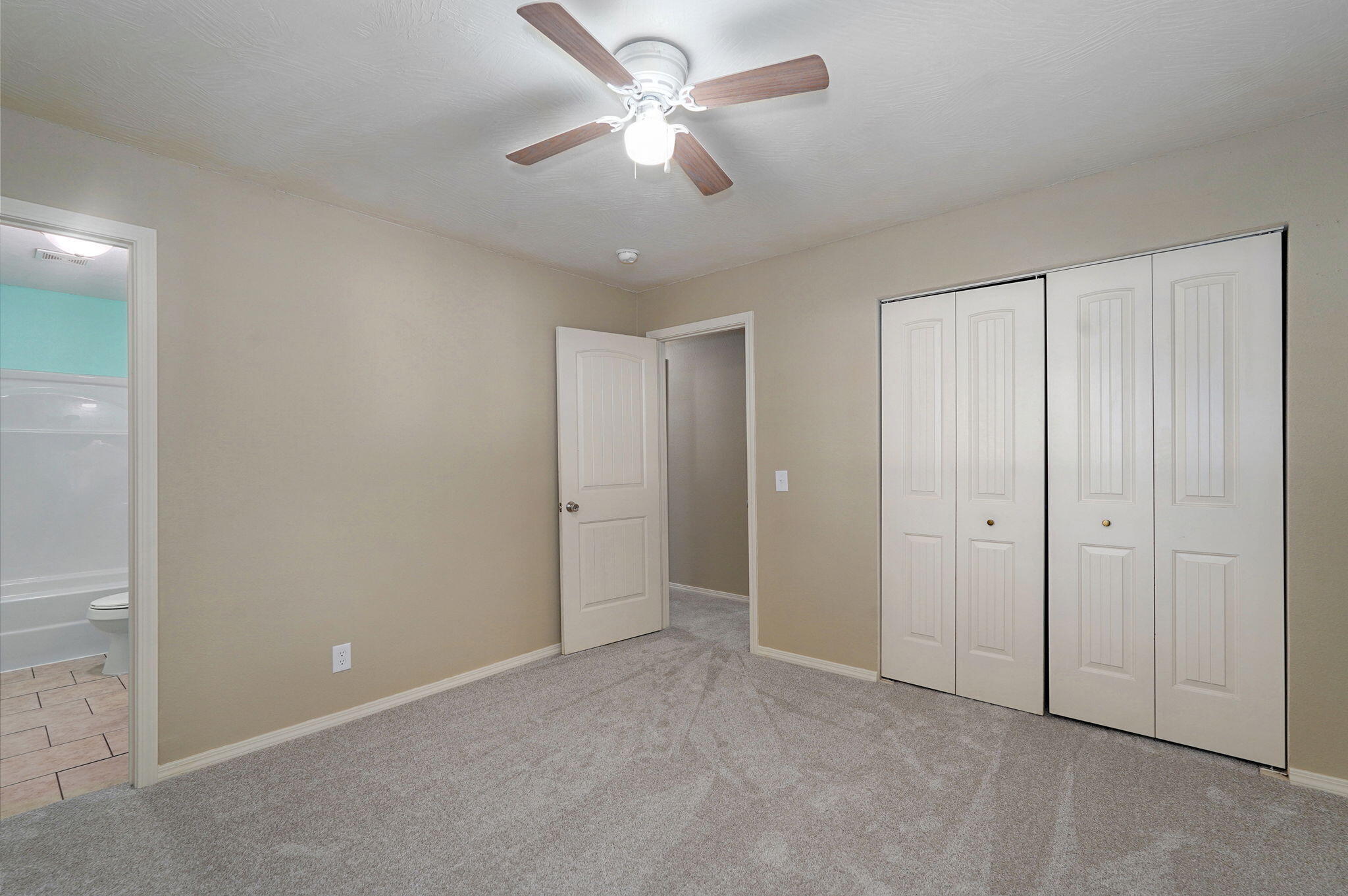 203 South Allen Avenue Property Photo 16