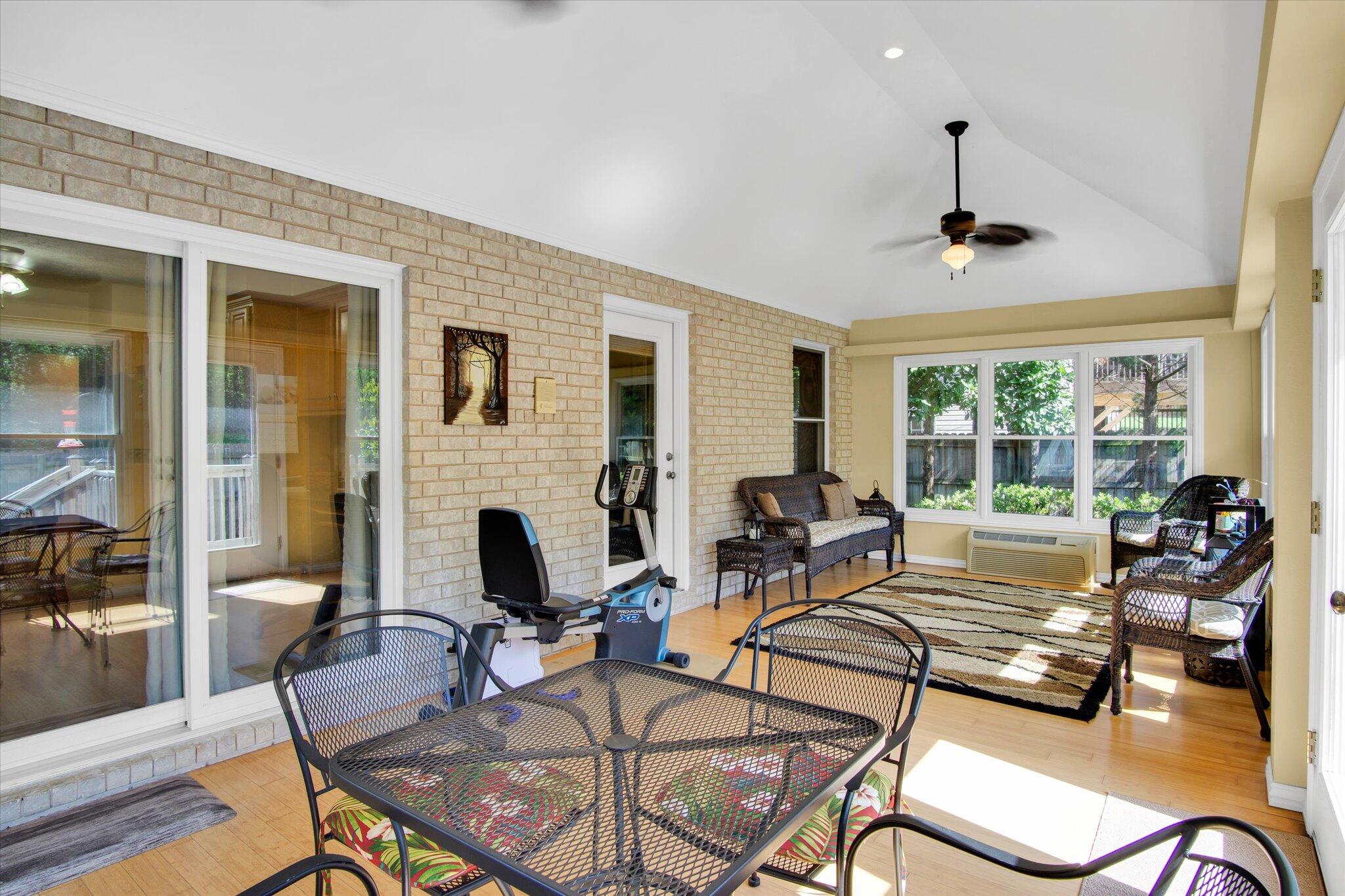 710 South Magnolia Avenue Property Photo 16
