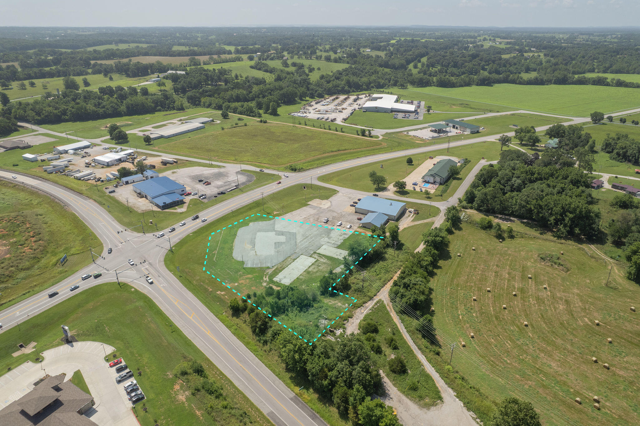 000 South Highway 37 Property Photo 2