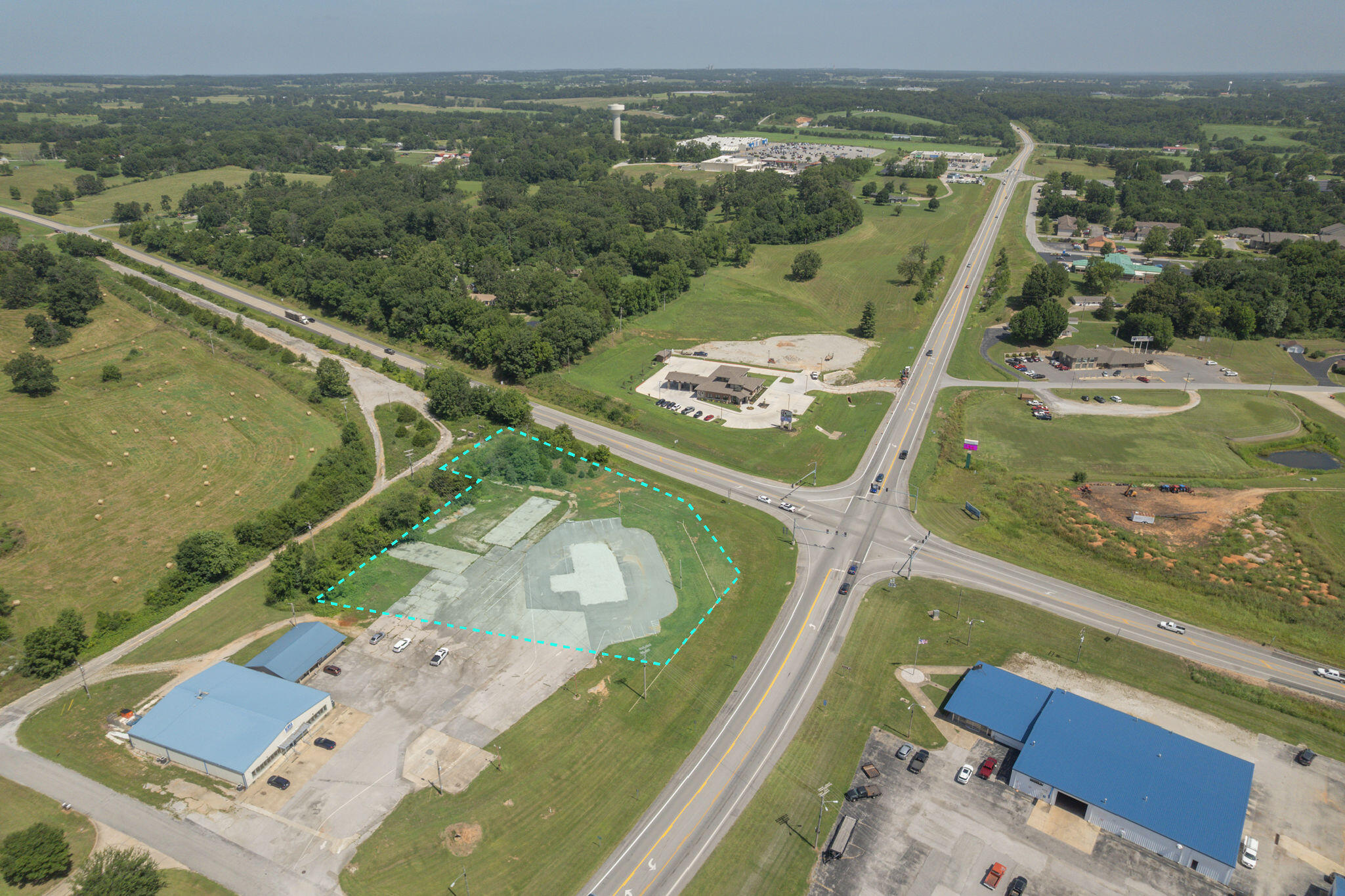 000 South Highway 37 Property Photo 3