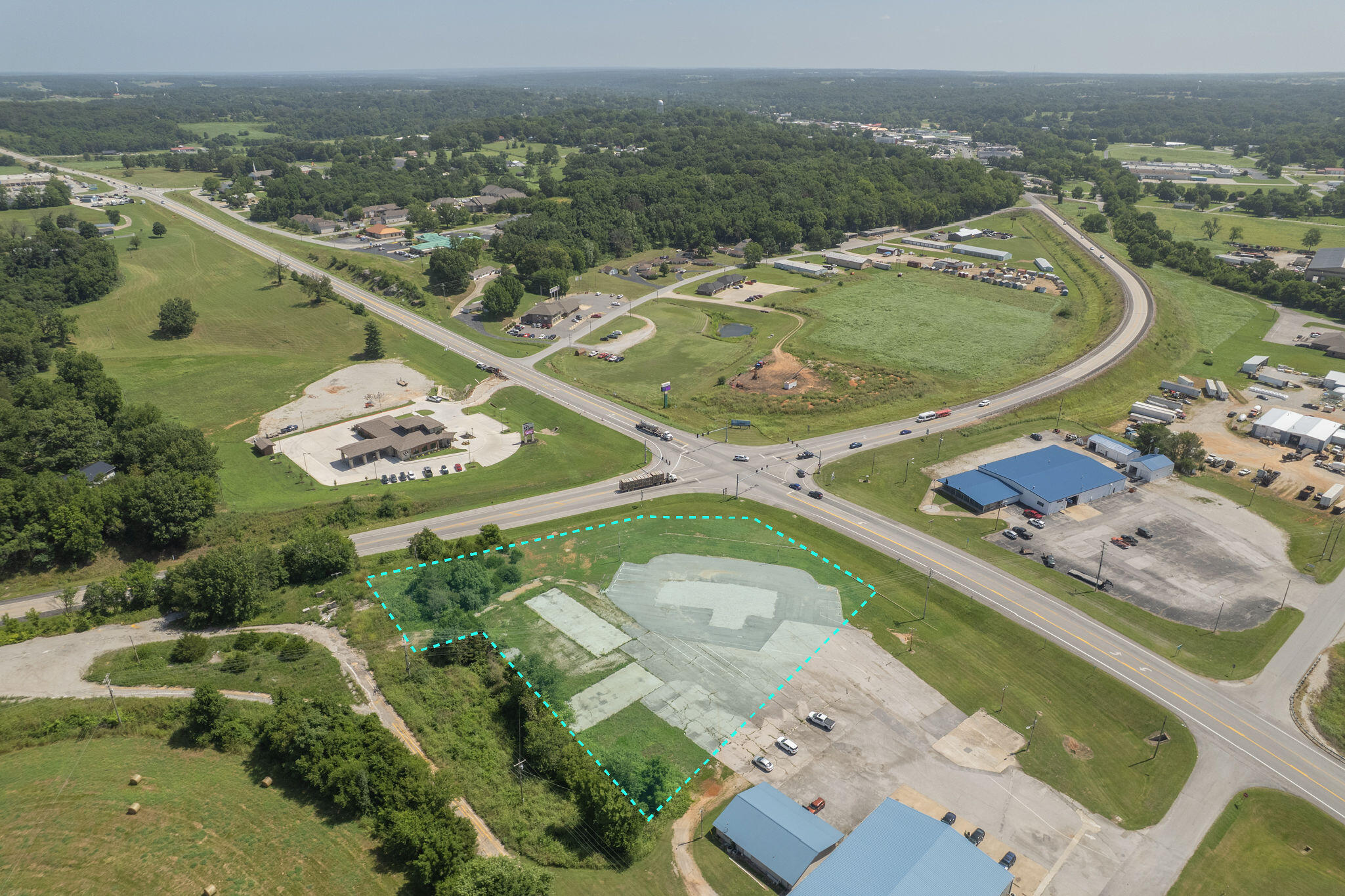 000 South Highway 37 Property Photo 4