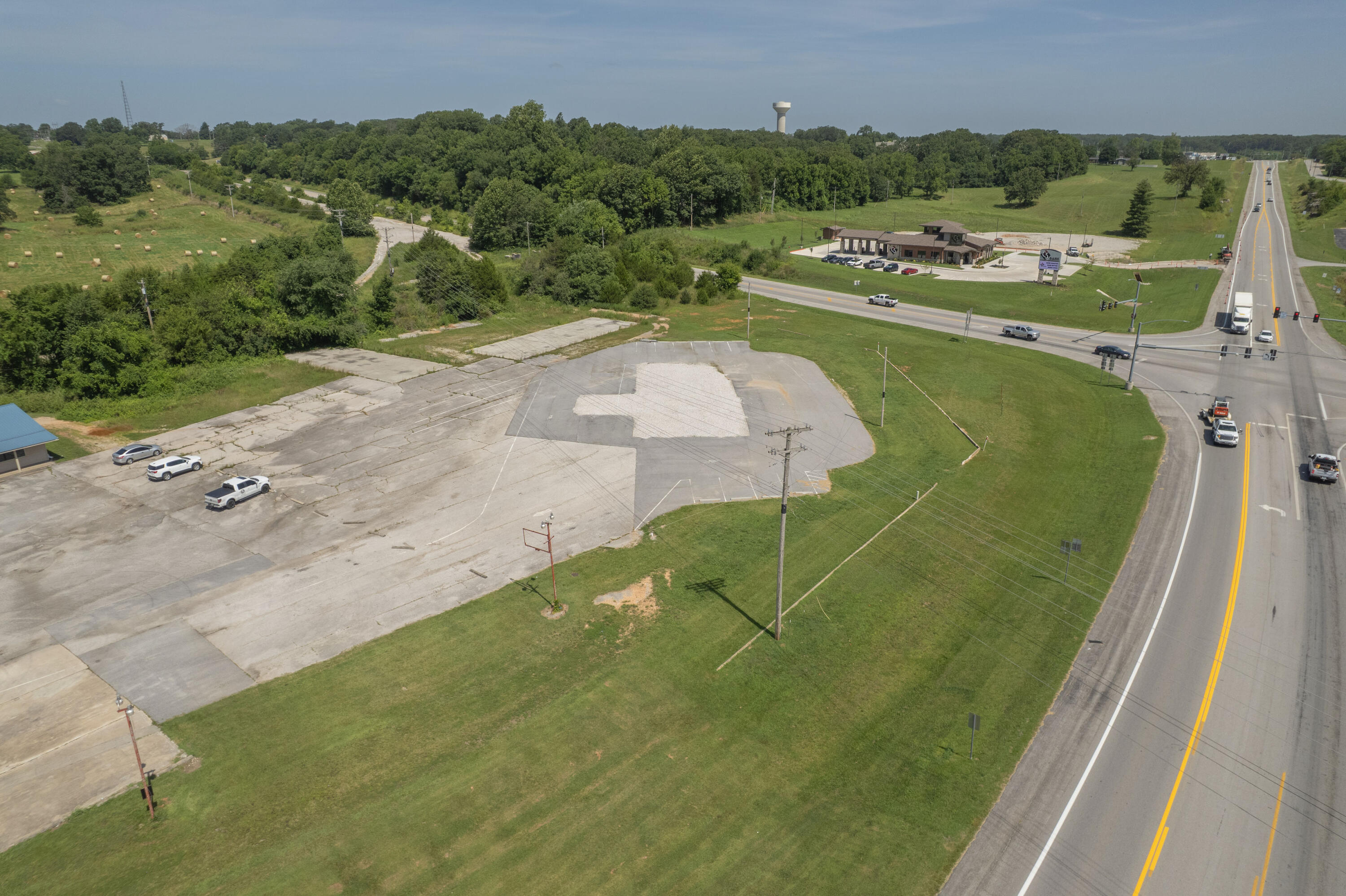 000 South Highway 37 Property Photo 13