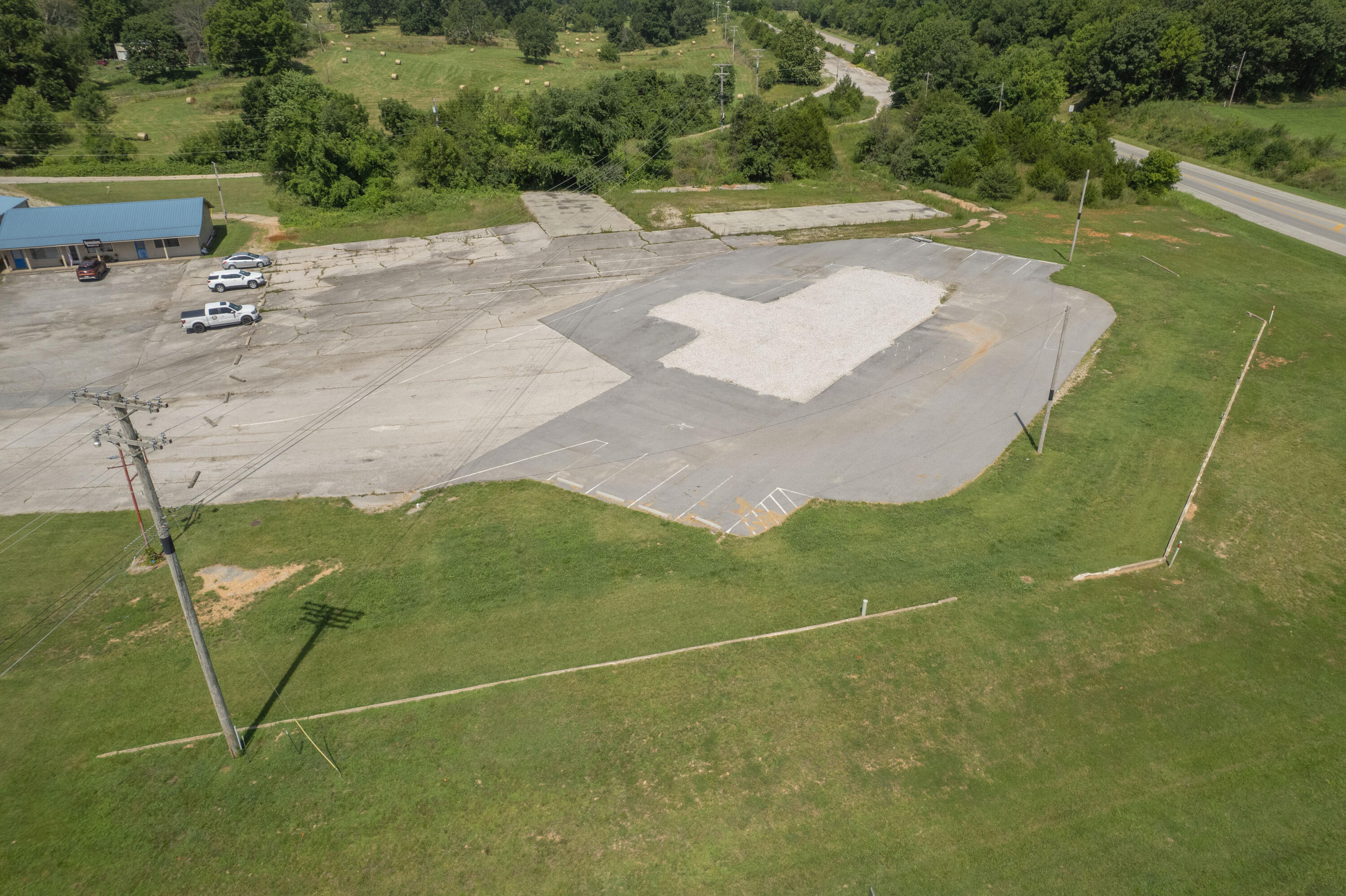 000 South Highway 37 Property Photo 14