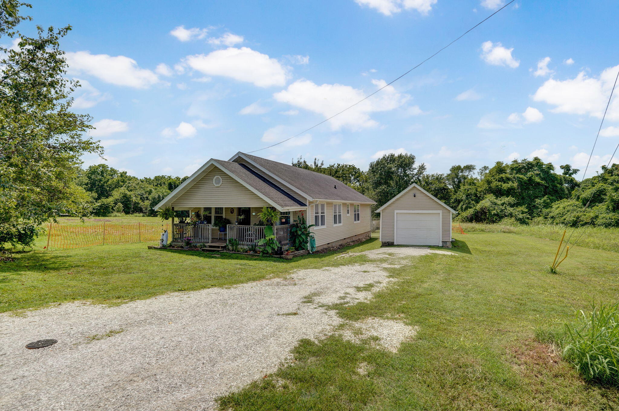1141 North Dickerson Property Photo 1