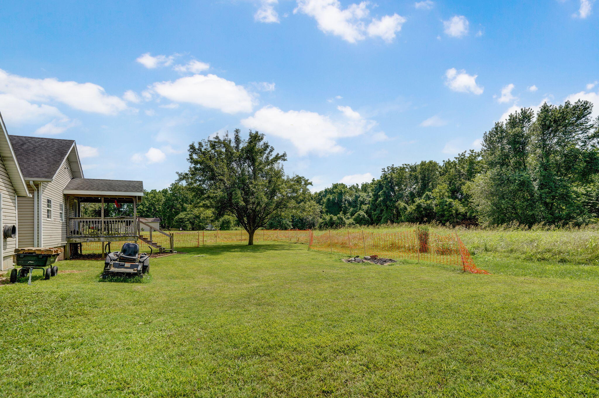 1141 North Dickerson Property Photo 21