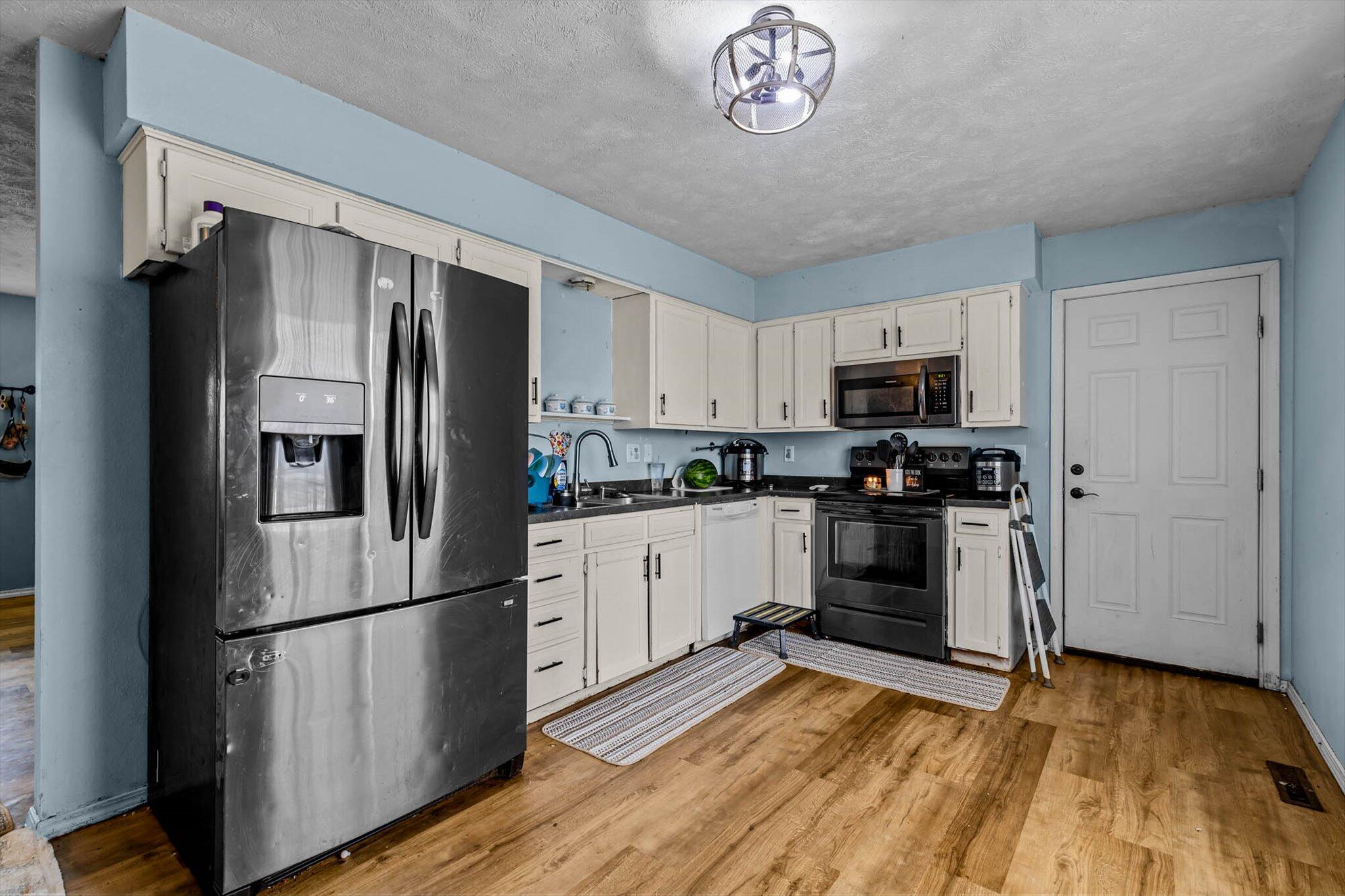 1003 East Parkview Street Property Photo 5