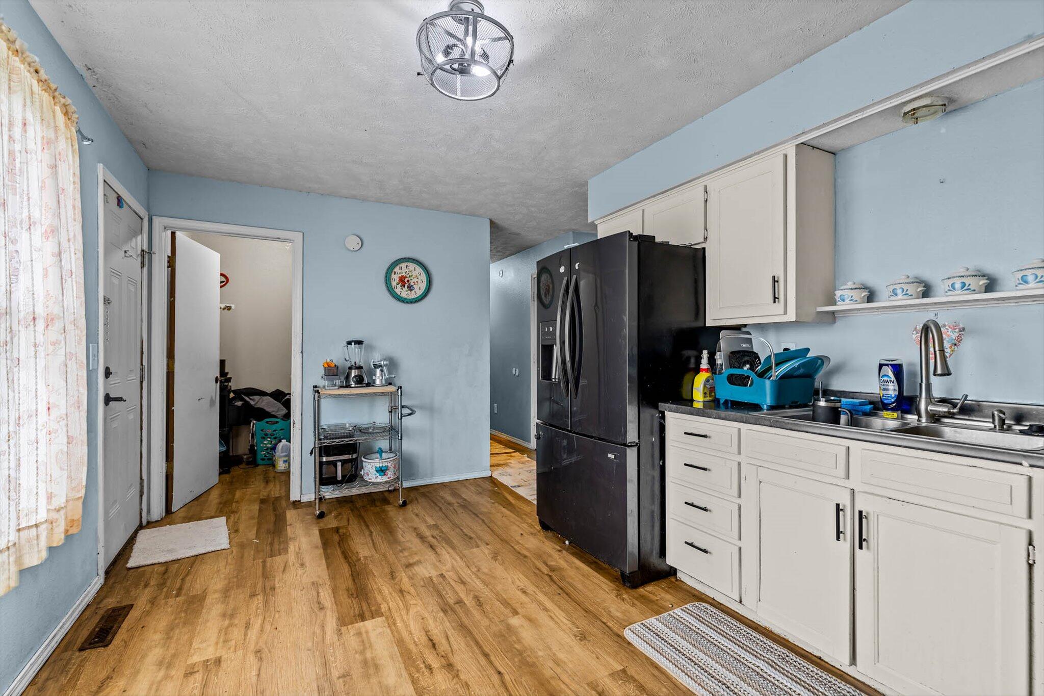 1003 East Parkview Street Property Photo 6