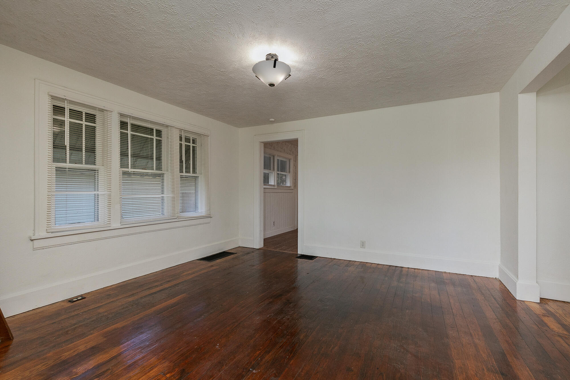 2427 North Boonville Avenue Property Photo 4