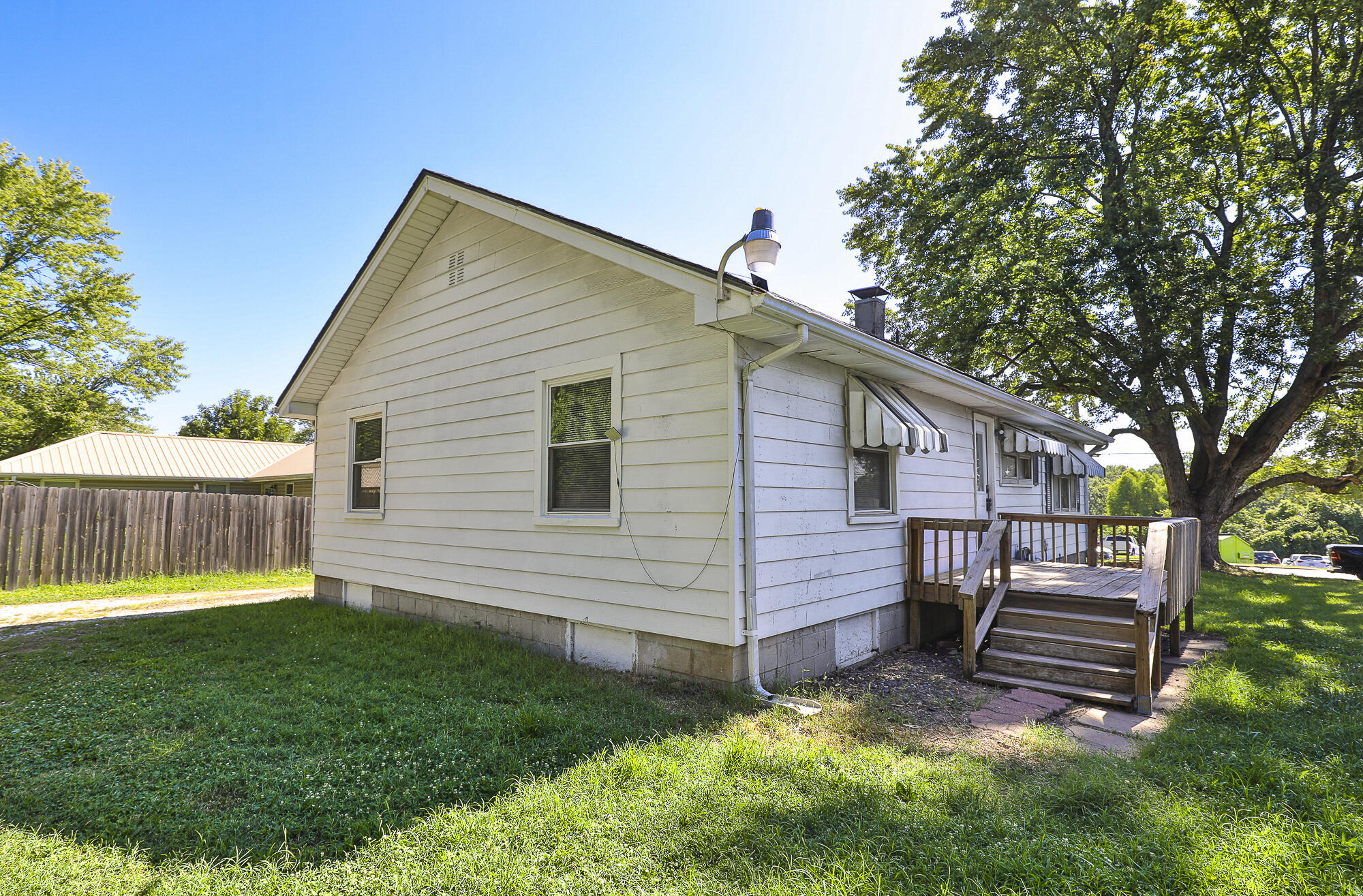 2427 North Boonville Avenue Property Photo 23