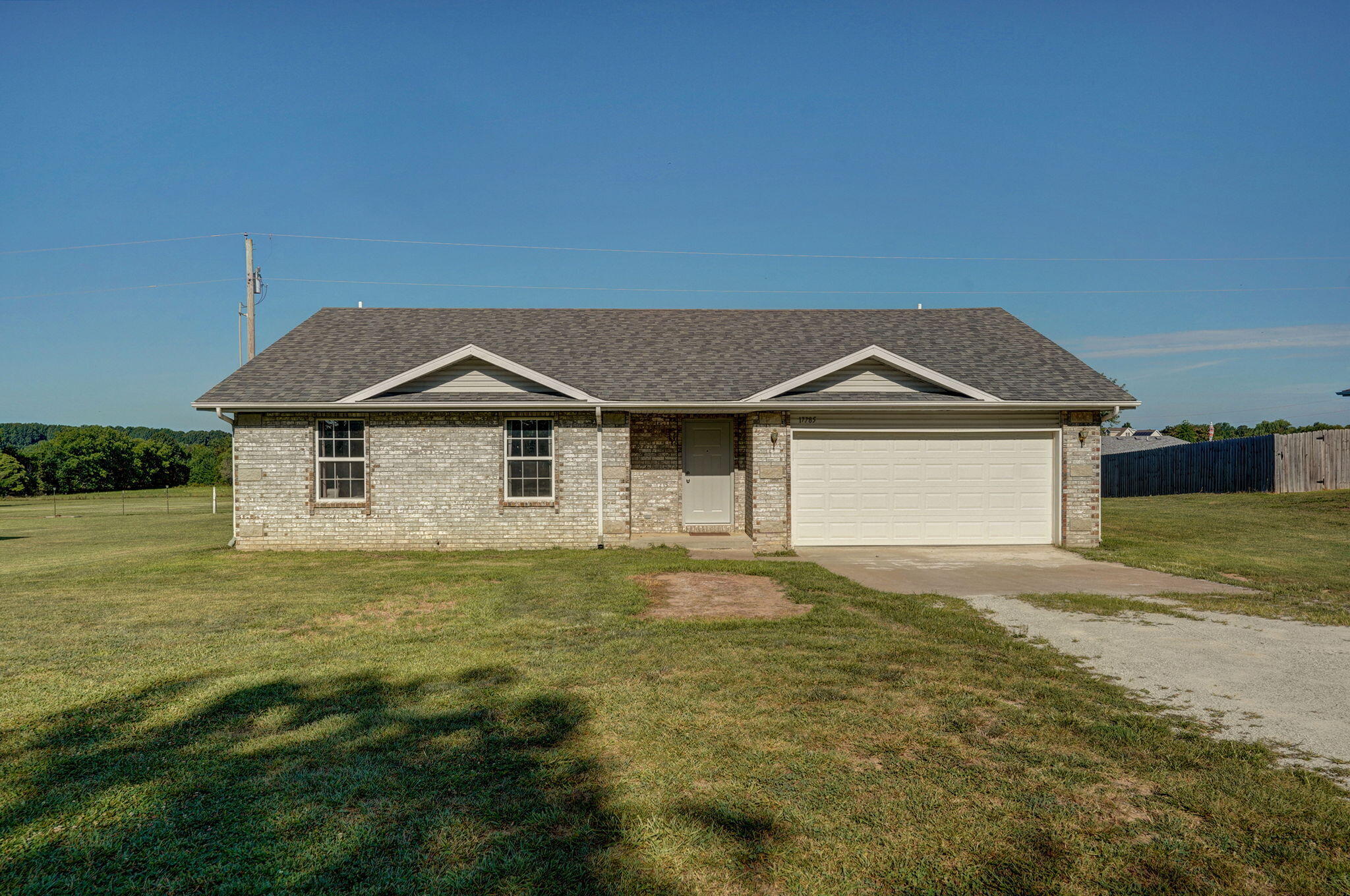 17785 Lawrence 1232 Property Photo 1