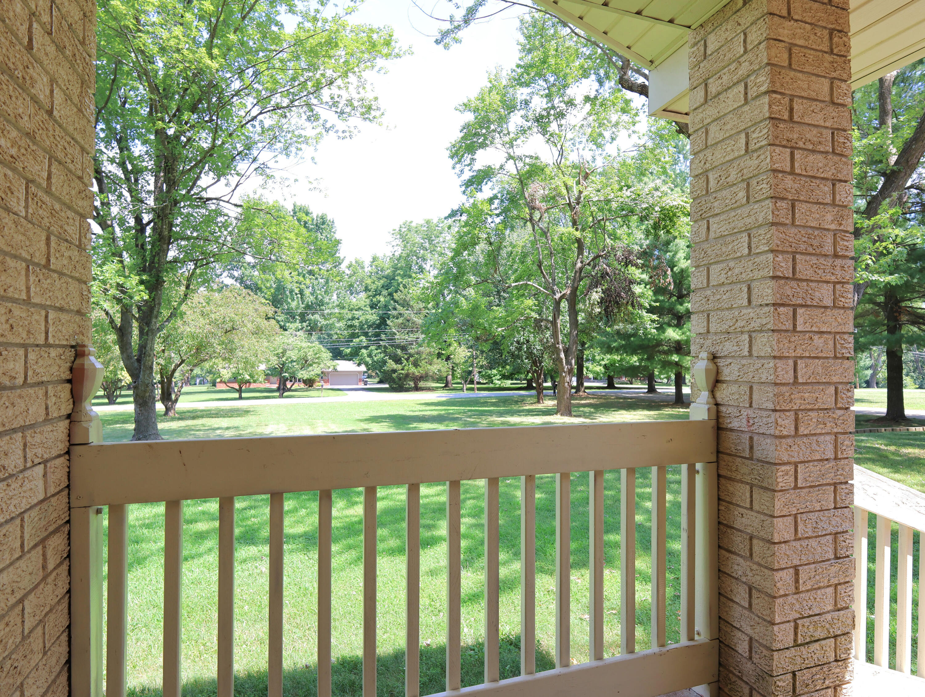 510 East Nottingham Lane Property Photo 5