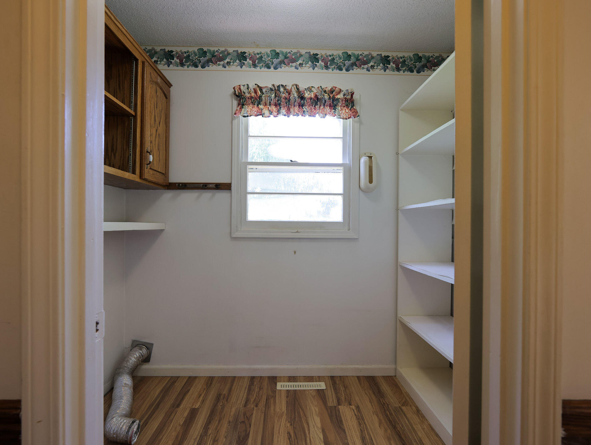 510 East Nottingham Lane Property Photo 24