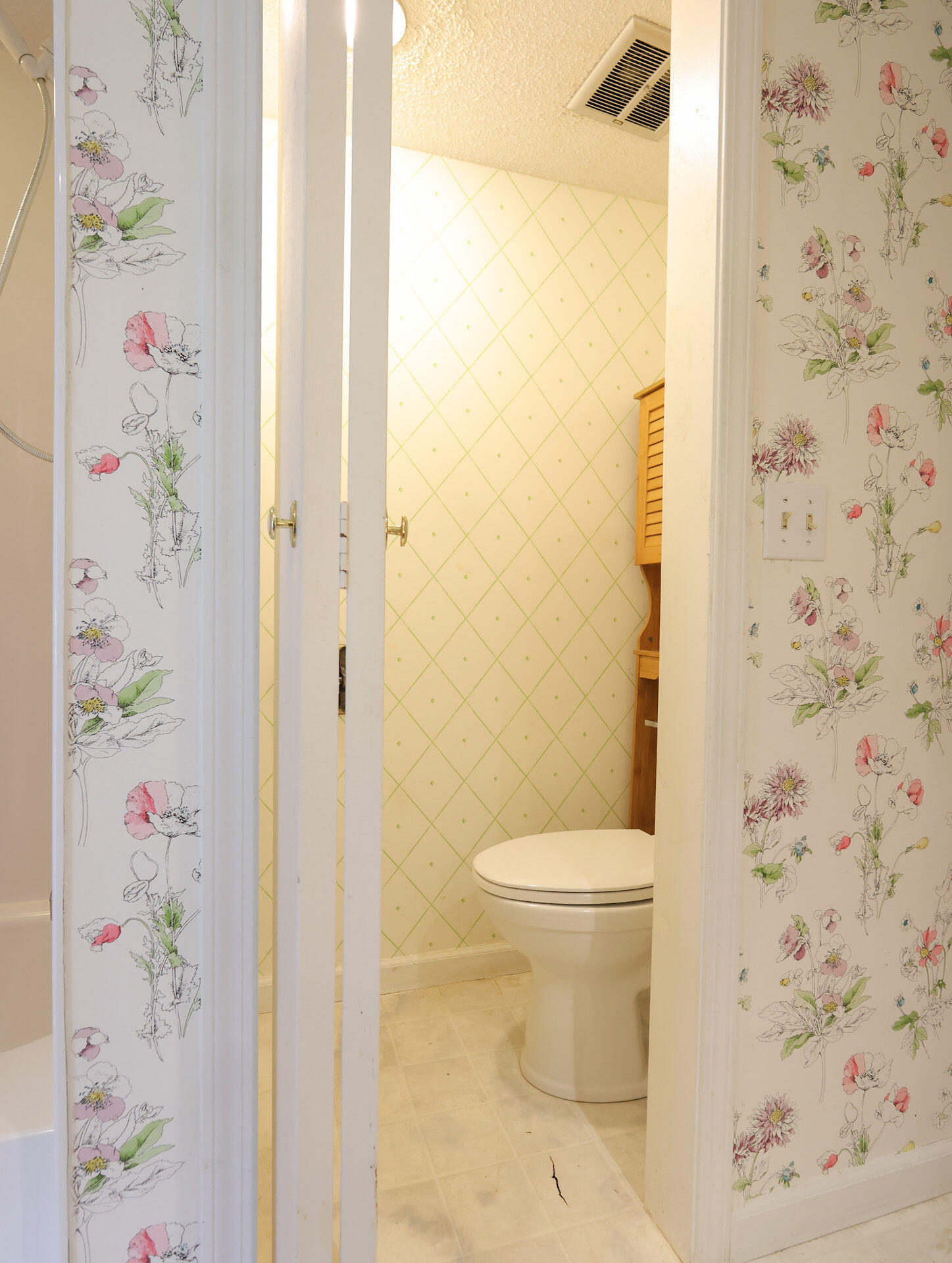510 East Nottingham Lane Property Photo 38