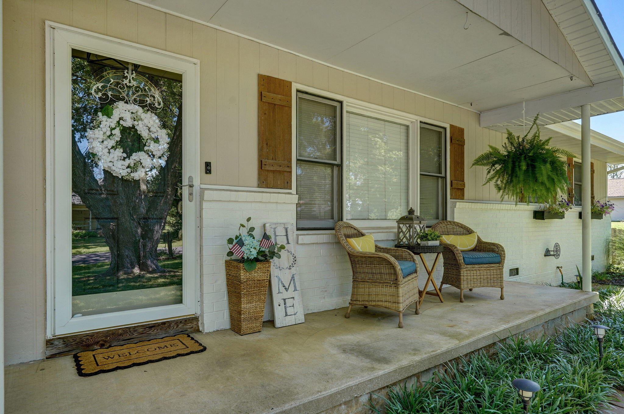 2420 North Rural Avenue Property Photo 3