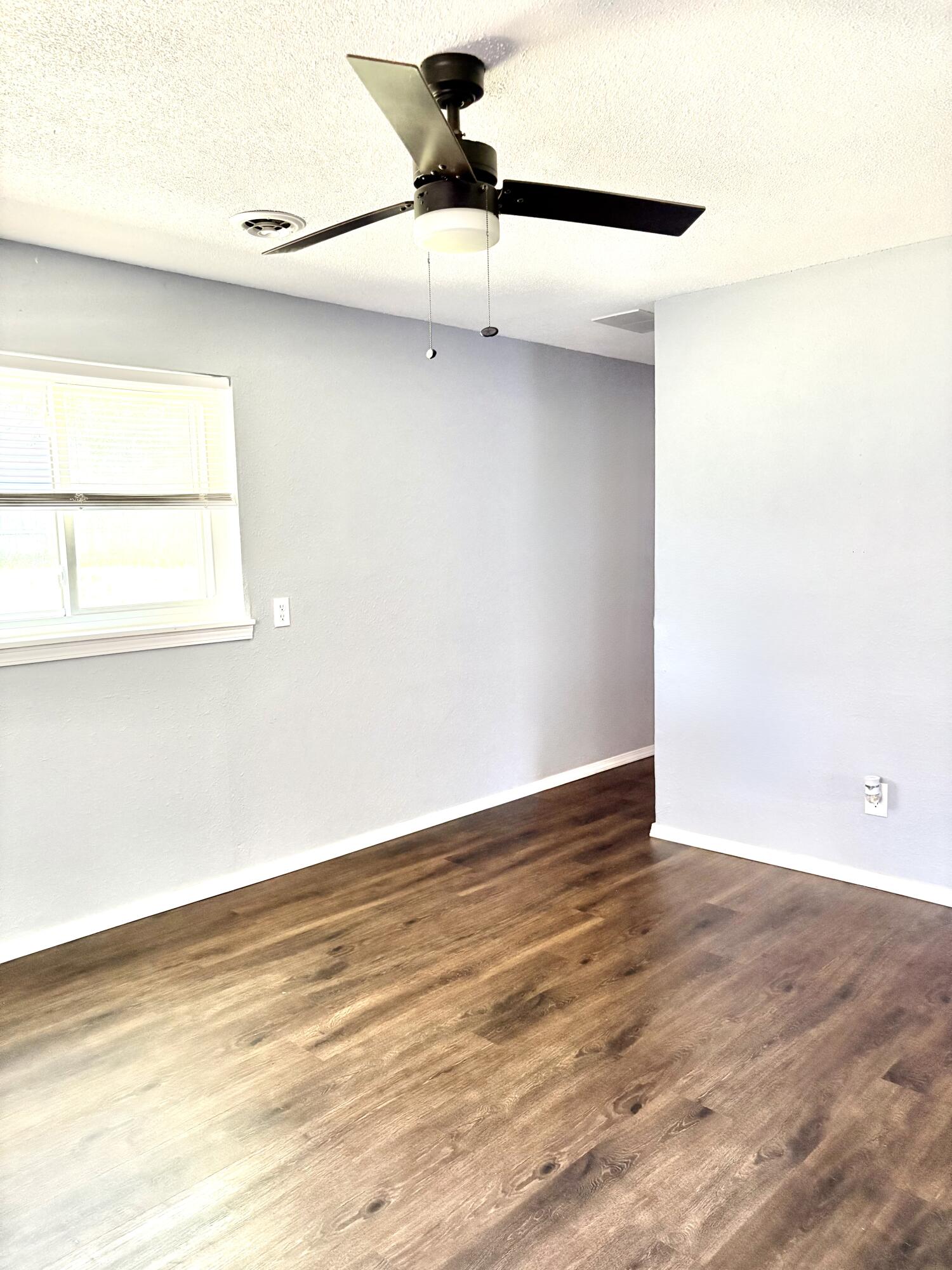 602 East Edgewood Street Property Photo 8