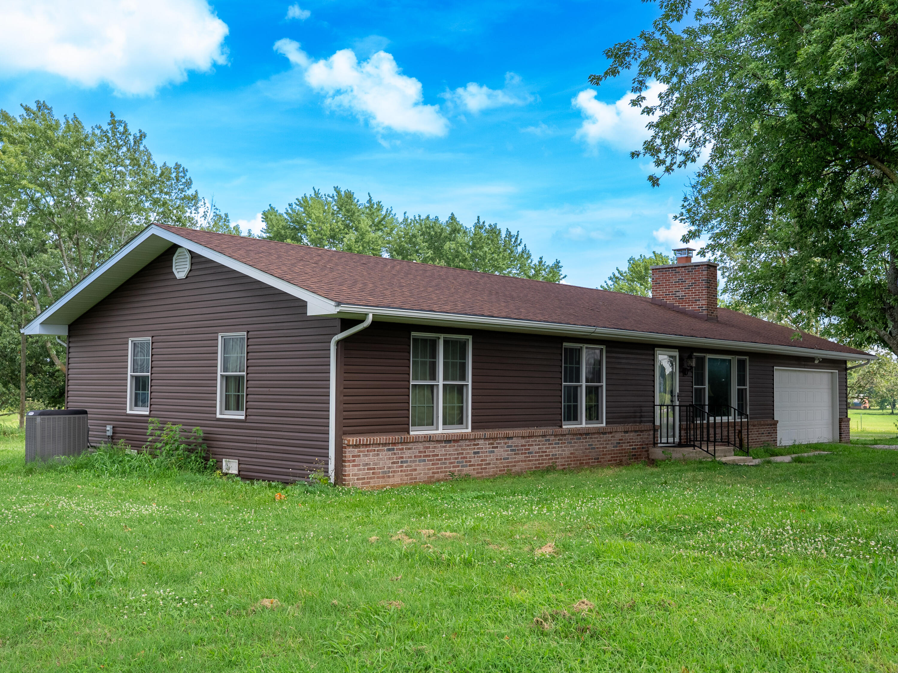 12693 Highway 59 Property Photo 8