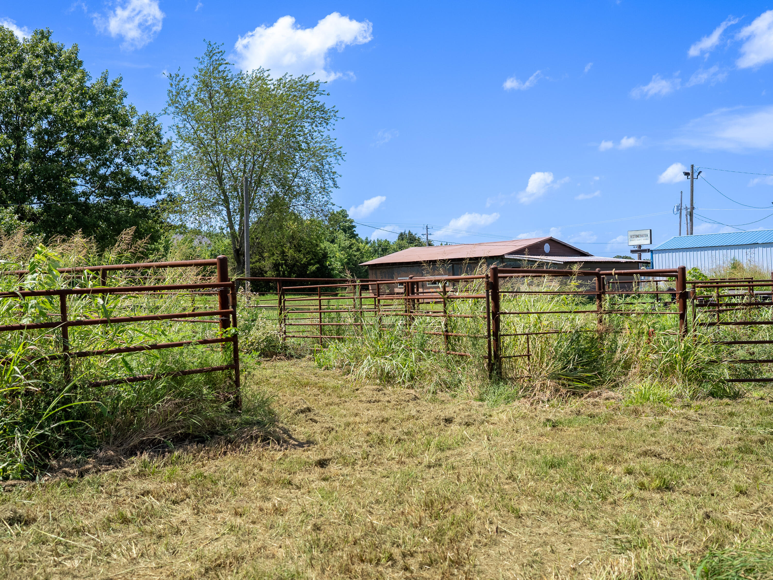 12693 Highway 59 Property Photo 23