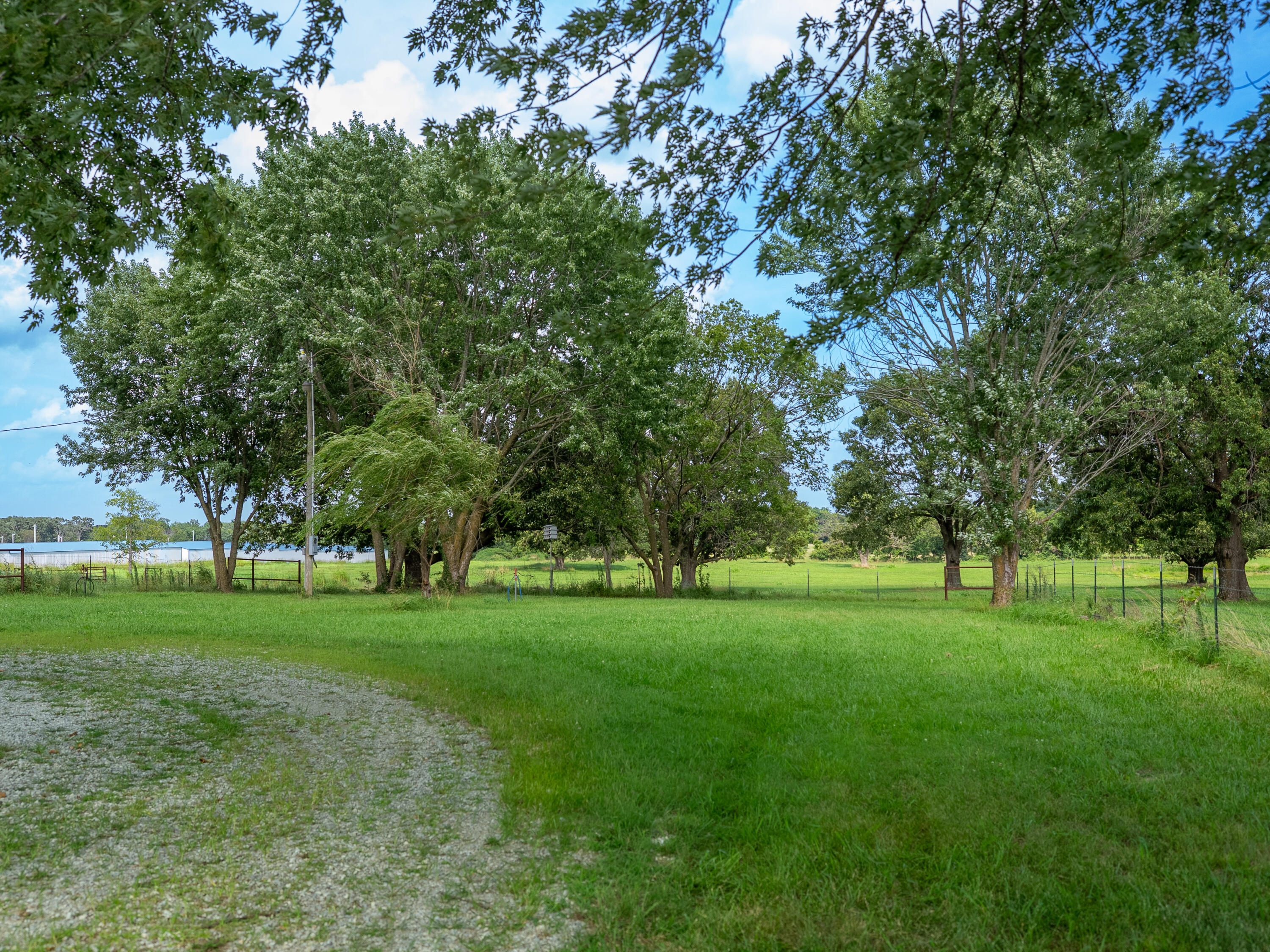 12693 Highway 59 Property Photo 41