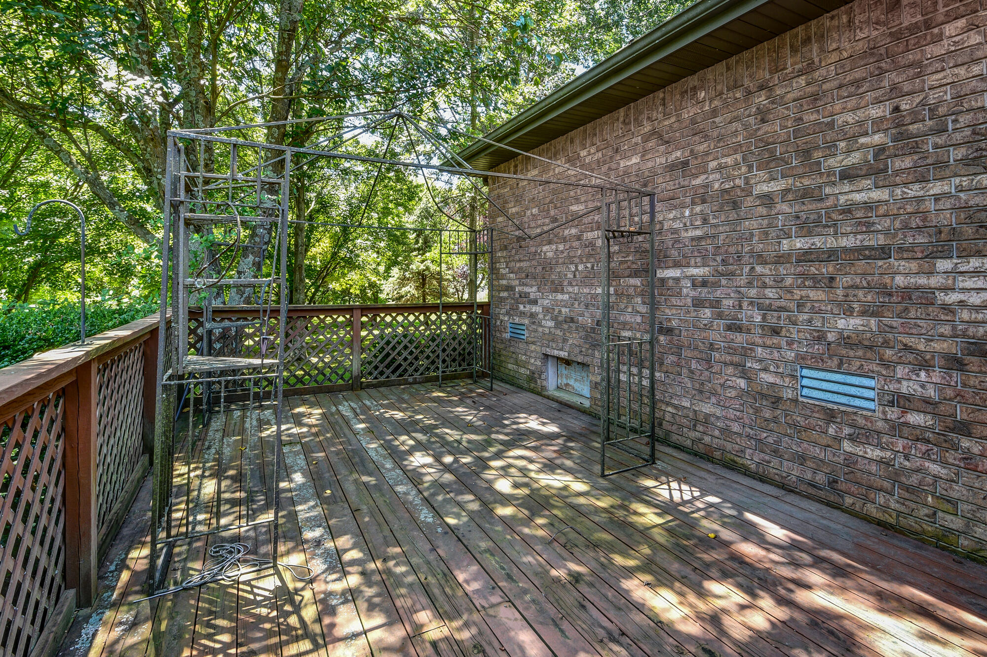 2400 South 6th Avenue Property Photo 38