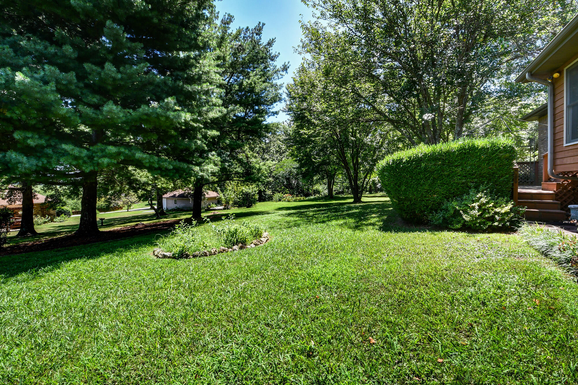 2400 South 6th Avenue Property Photo 40
