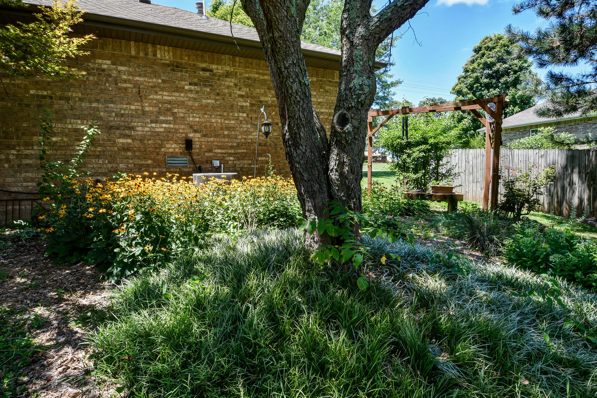 2400 South 6th Avenue Property Photo 41