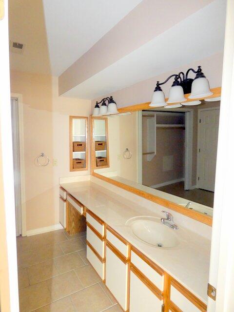 350 Wildwood Drive South Property Photo 11