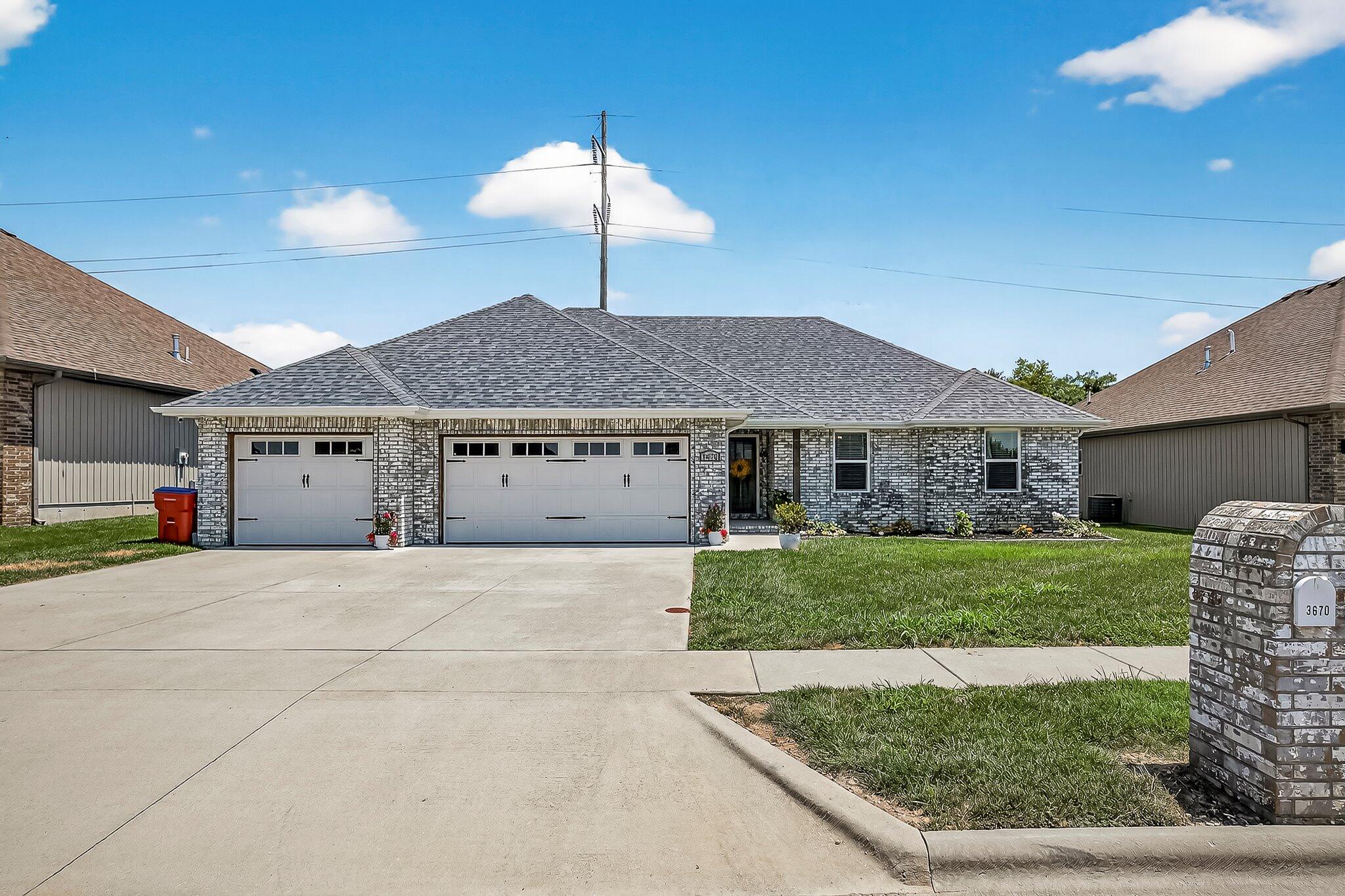 3670 North Huntington Avenue Property Photo 1