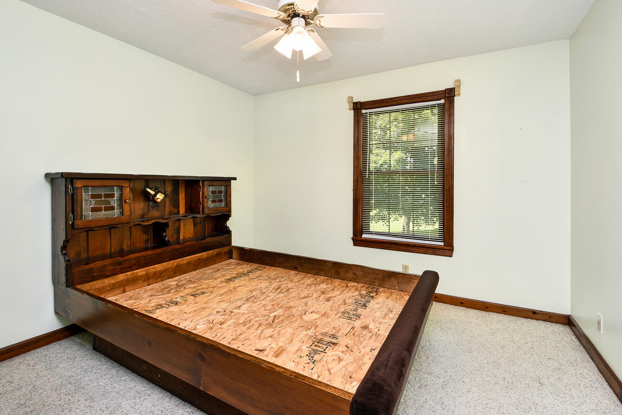 290 Timber Place Property Photo 32