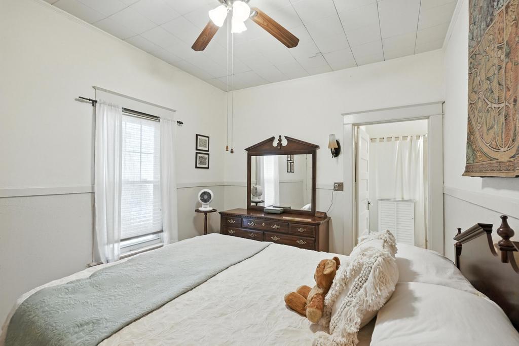 1906 Bird Avenue Property Photo 21